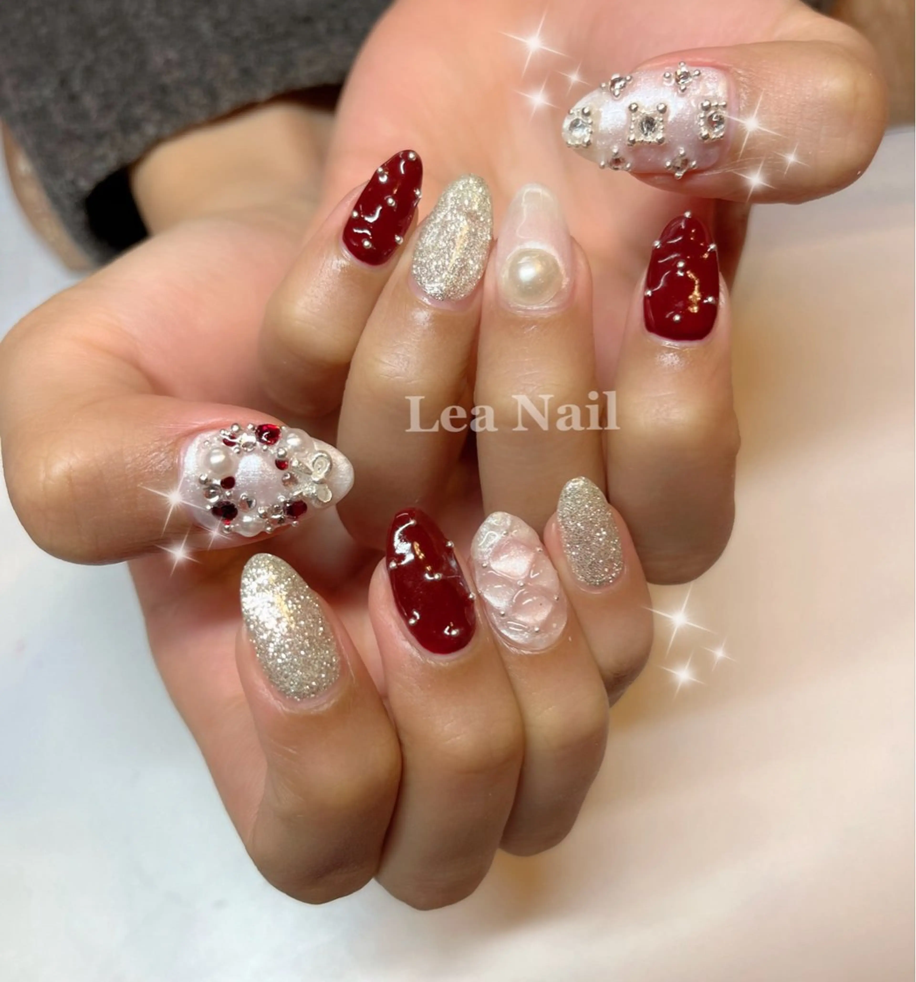 ネイル ボルドー ぷっくりネイル 冬ネイル クリスマス Lea Nailのネイルデザイン