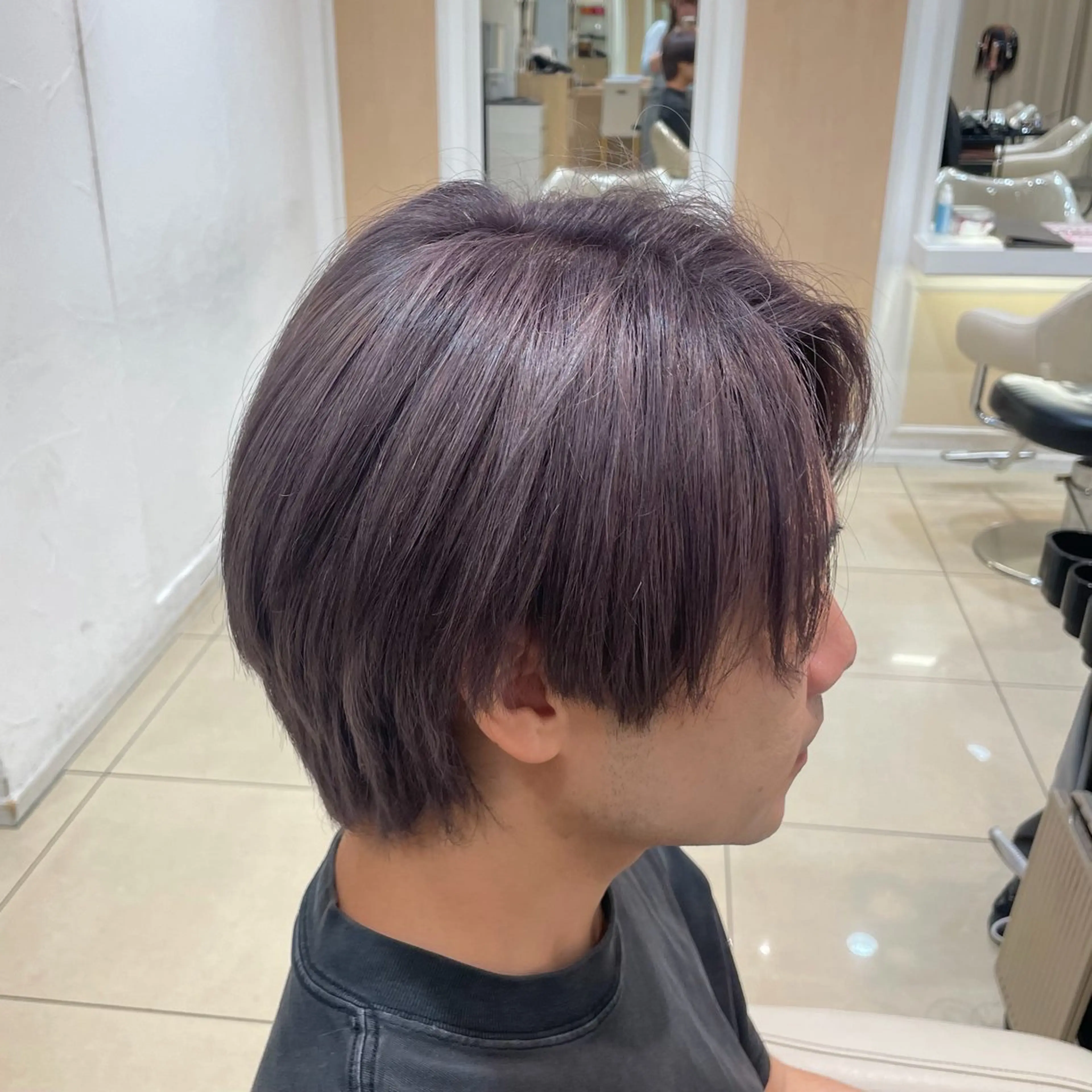カラー メンズ メンズブリーチ アッシュ ブリーチ ラベンダーカラー シルバー カット ヘアカラー ☆Ash中目黒 浦野遥☆*。のヘアスタイル