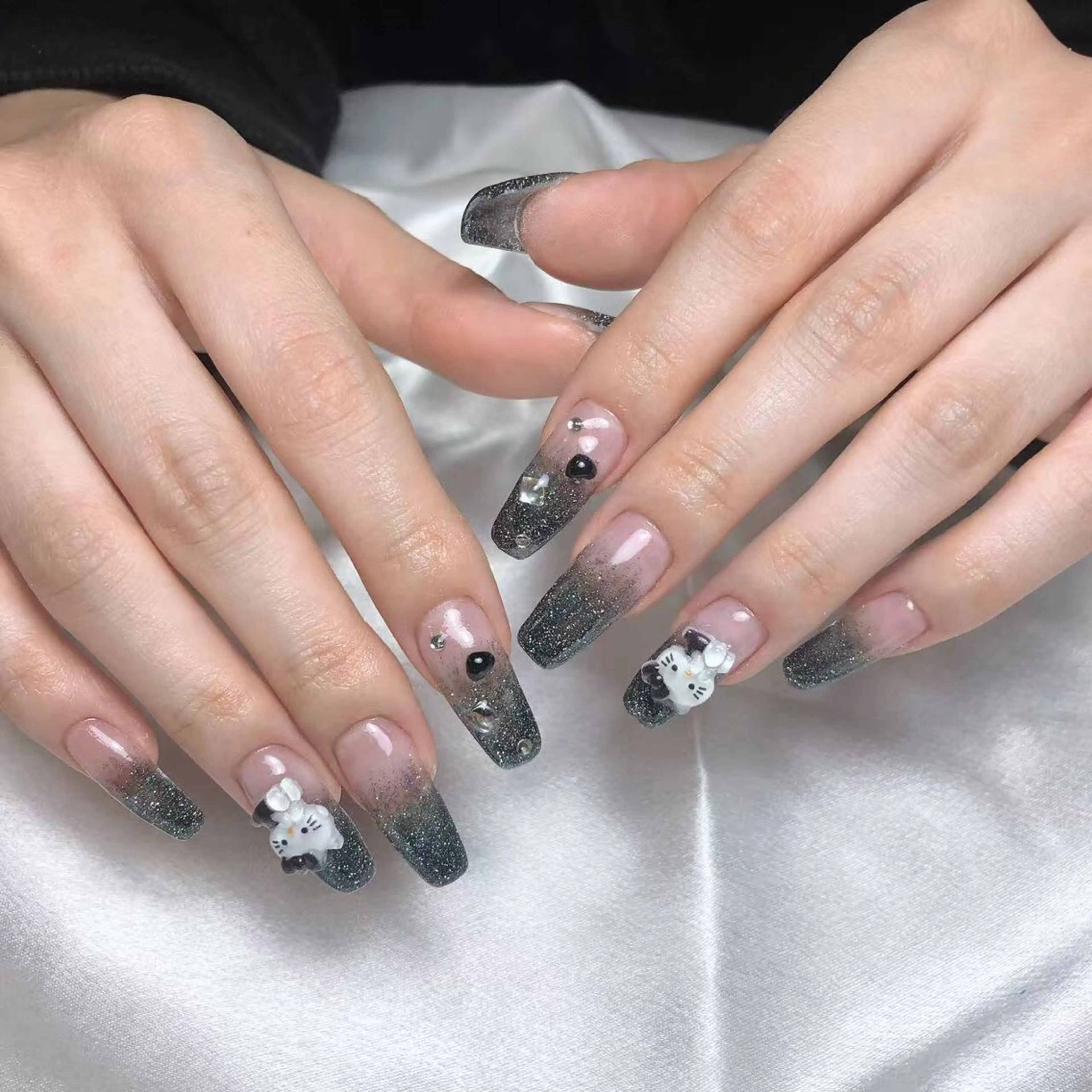 ネイル LR.ONE ヨウのネイルデザイン