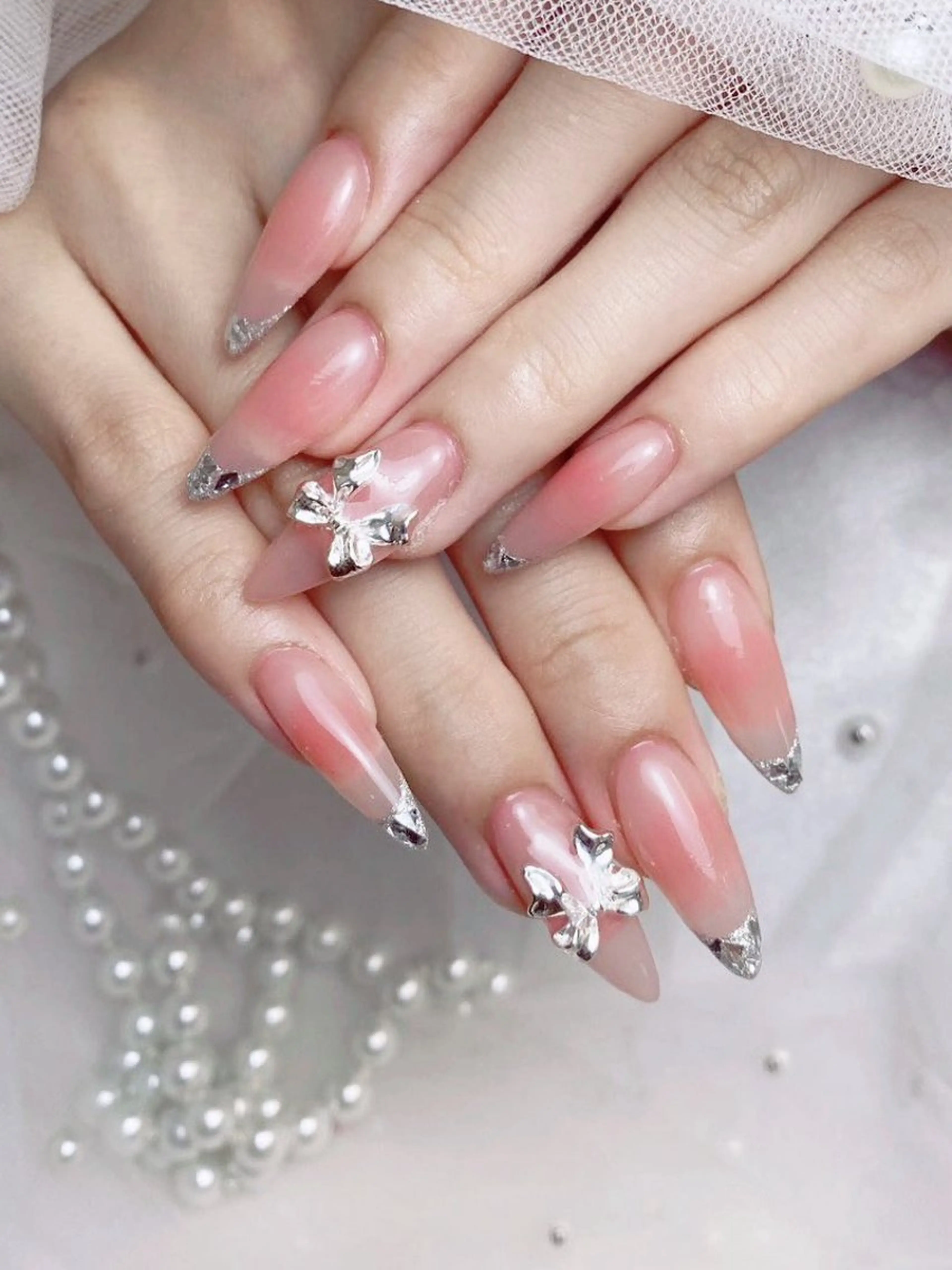 ネイル フレンチネイル ジェルネイル ハート 韓国ネイル マグネットネイル ハンドネイル ネイルサロン lotusのネイルデザイン