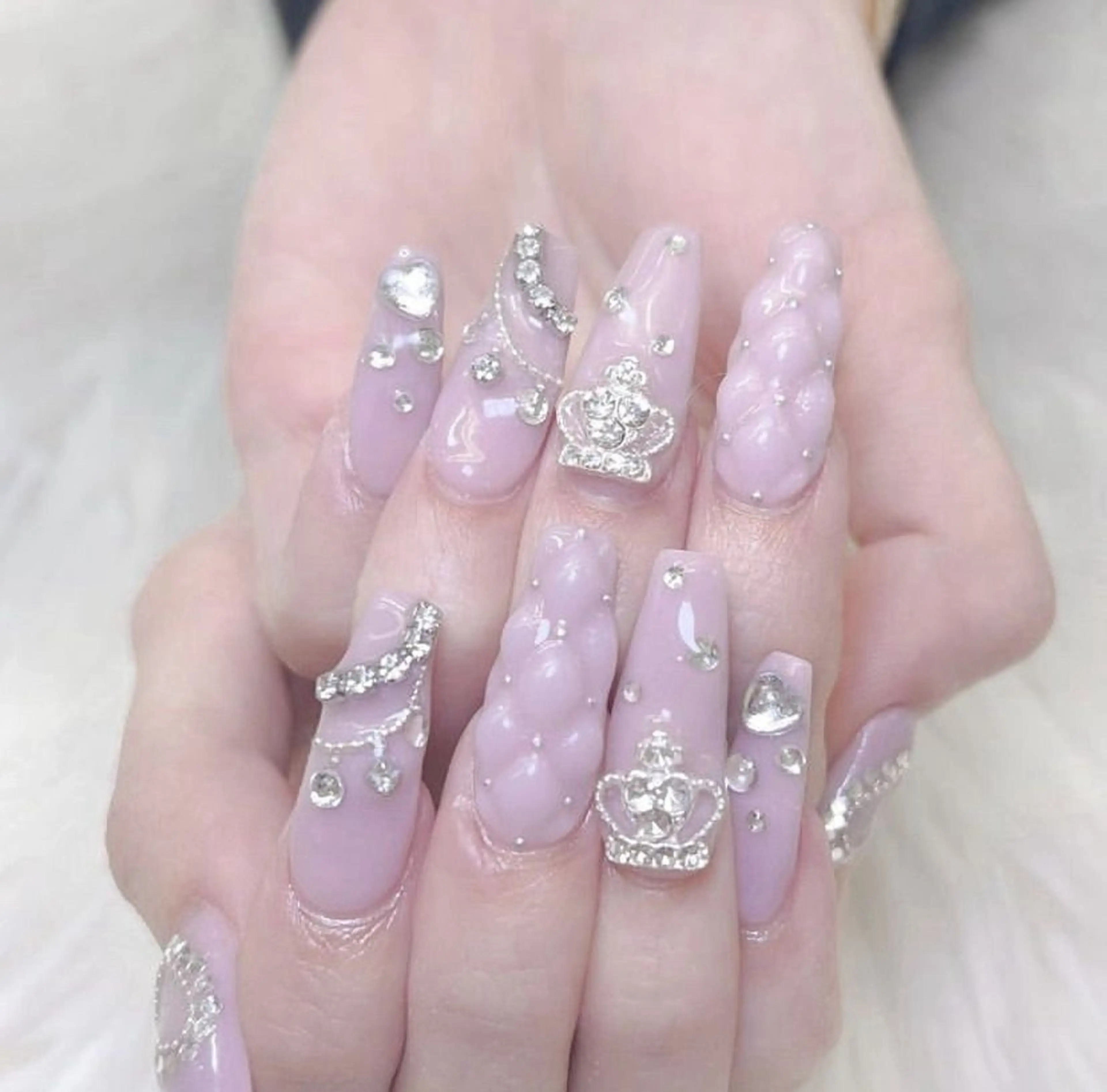 ネイル マグネットネイル ピンク ネイルチップ 冬ネイル ハンドネイル Lee Nailsのネイルデザイン