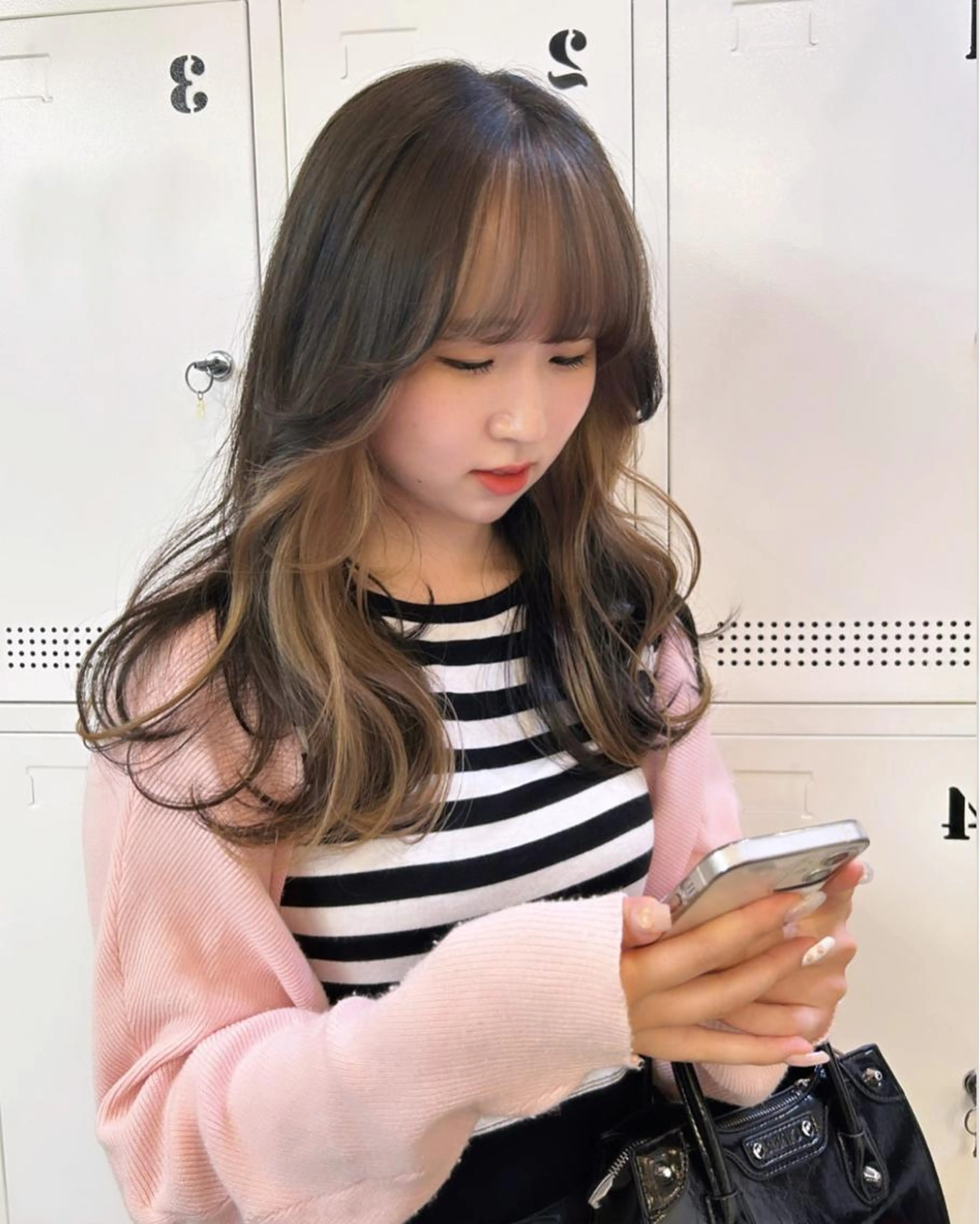 ⌇★デザインカラー★⌇フェイスフレーミング(ブリーチ＋カラー)+全体カラー+ケアトリートメントの写真