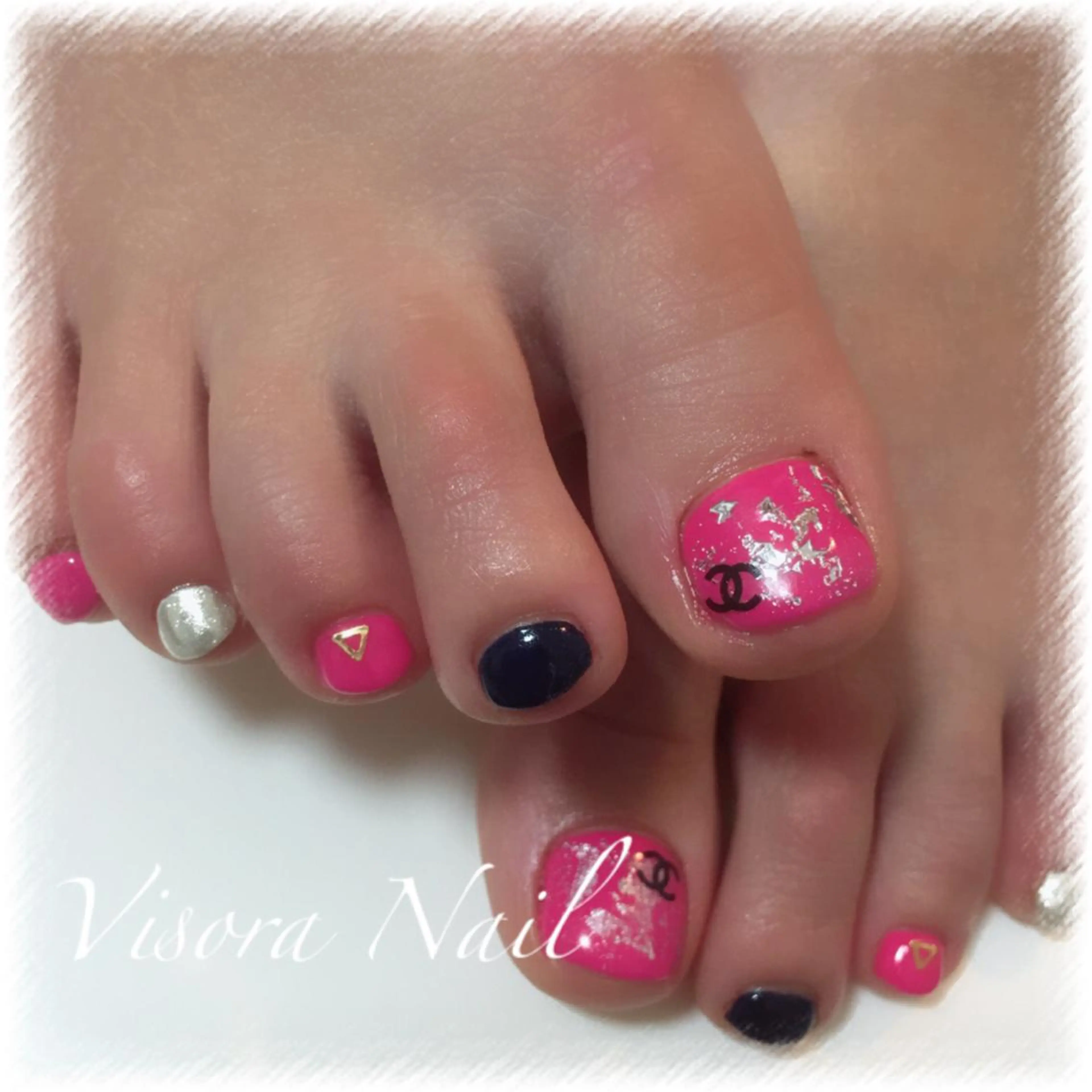 ネイル 美SORA ～ｳﾞｨｿﾗ～のネイルデザイン