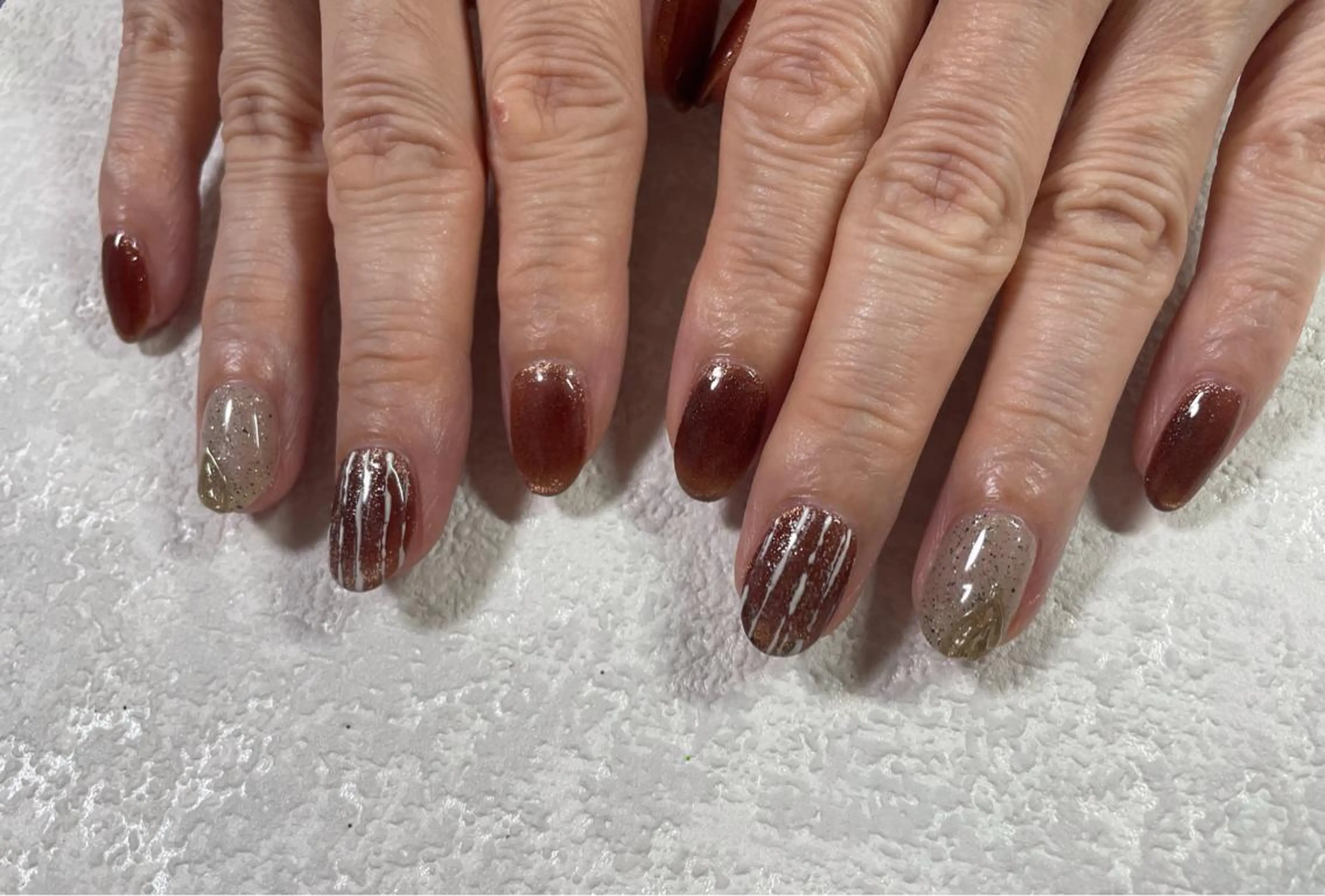 ネイル オーロラネイル フラワーネイル フットネイル フレンチネイル ジェルネイル kikinail 溝の口のネイルデザイン