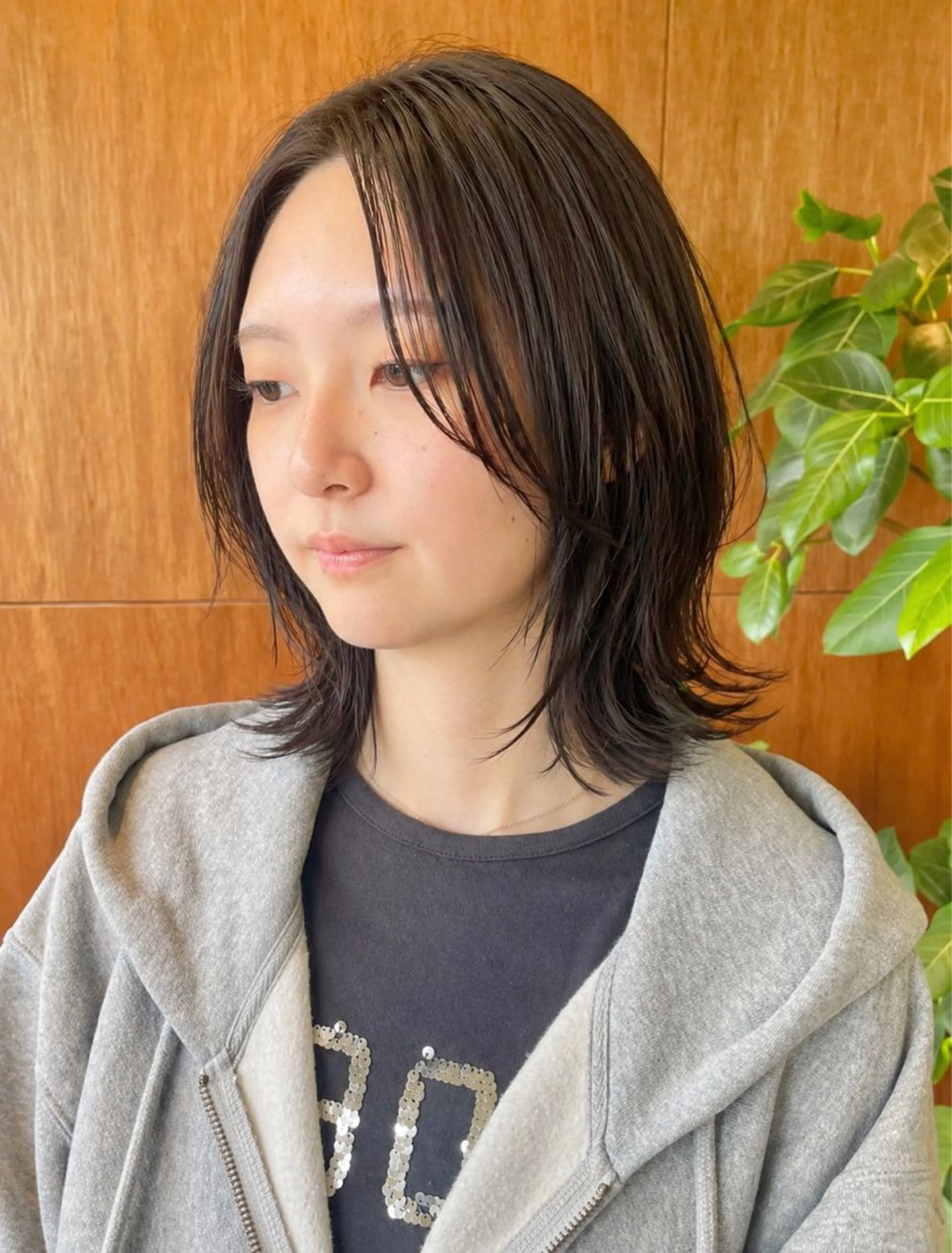 ミディアム ウルフカット カット yukii しまむら のぞみのヘアスタイル