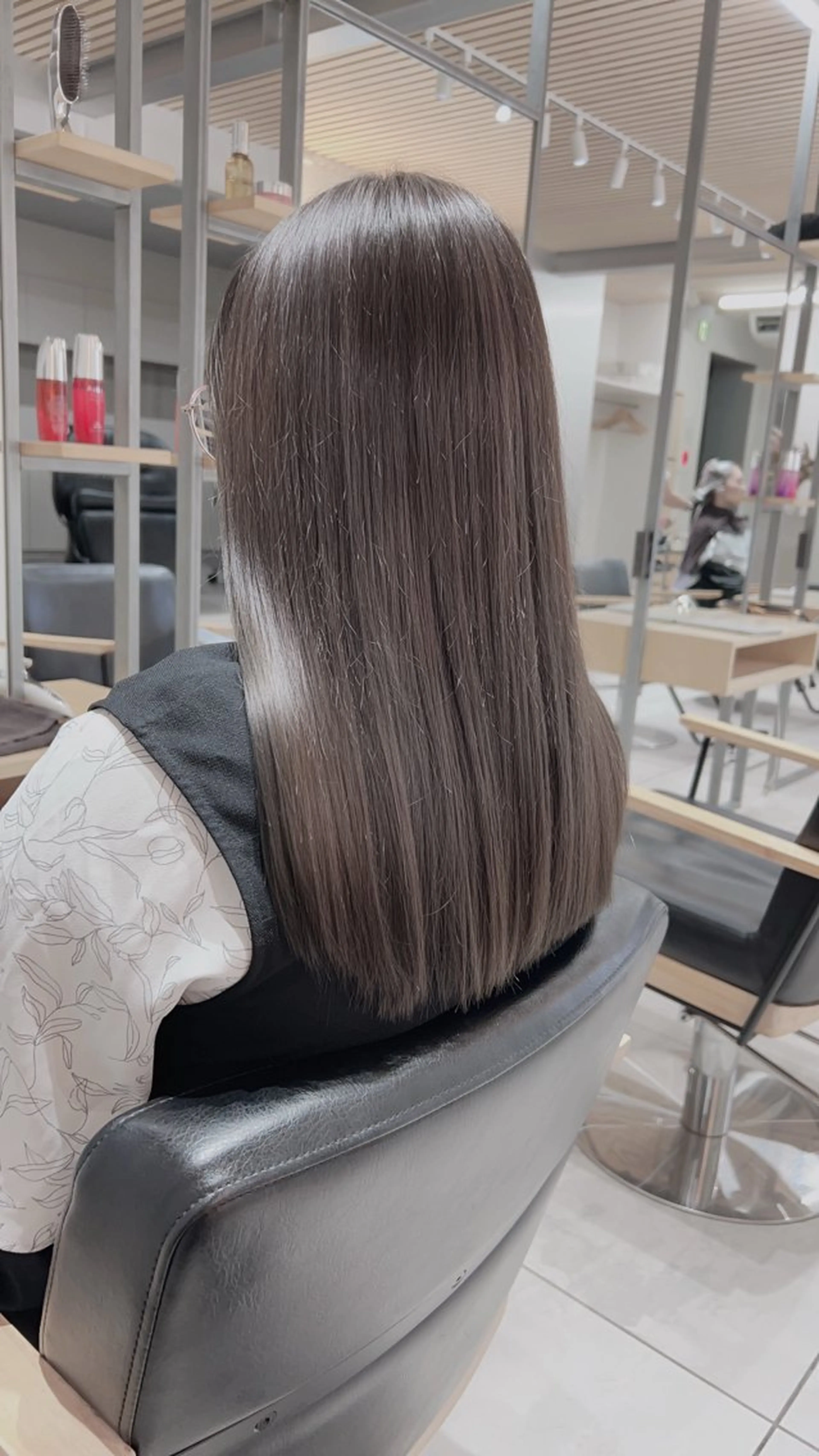 ロング カラー カット ヘアカラー トリートメント グレージュ♡ベージュ ♡MA/表参道のヘアスタイル