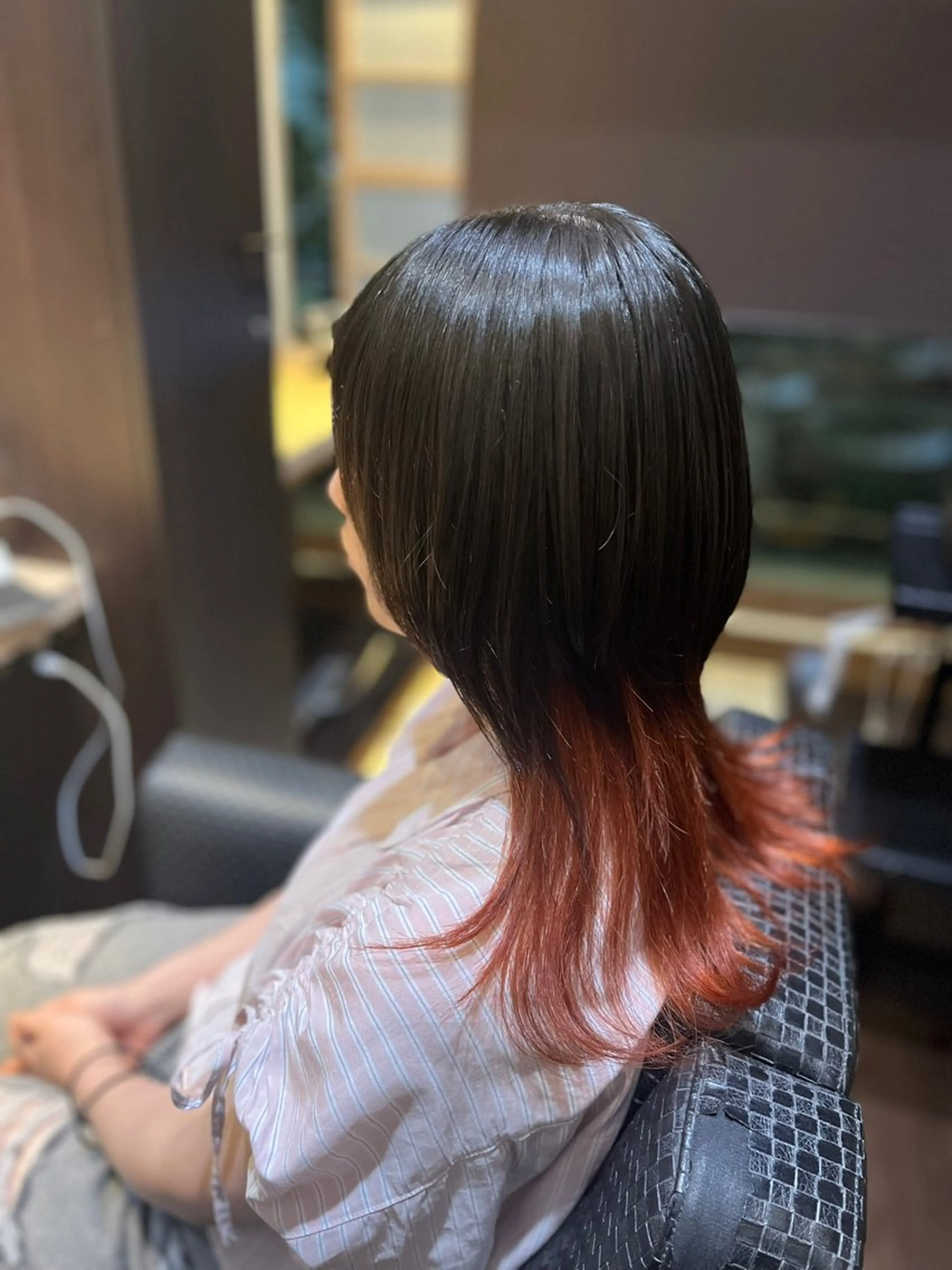 セミロング カラー インナーカラー モデル募集中🌼 岩下陽万里のヘアスタイル