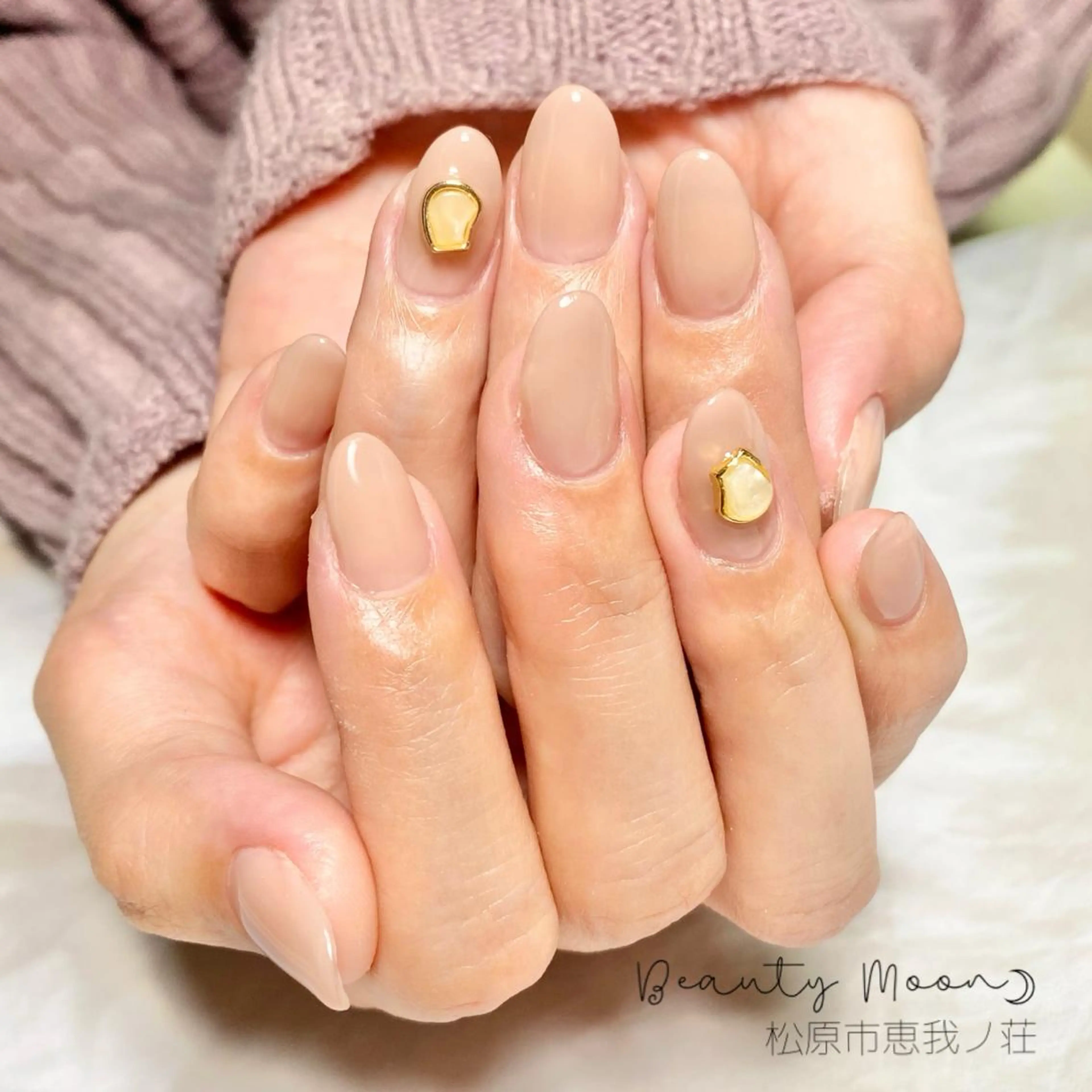 ネイル ジェルネイル ハート ワンカラーネイル パラジェル beauty ☪︎moonのネイルデザイン