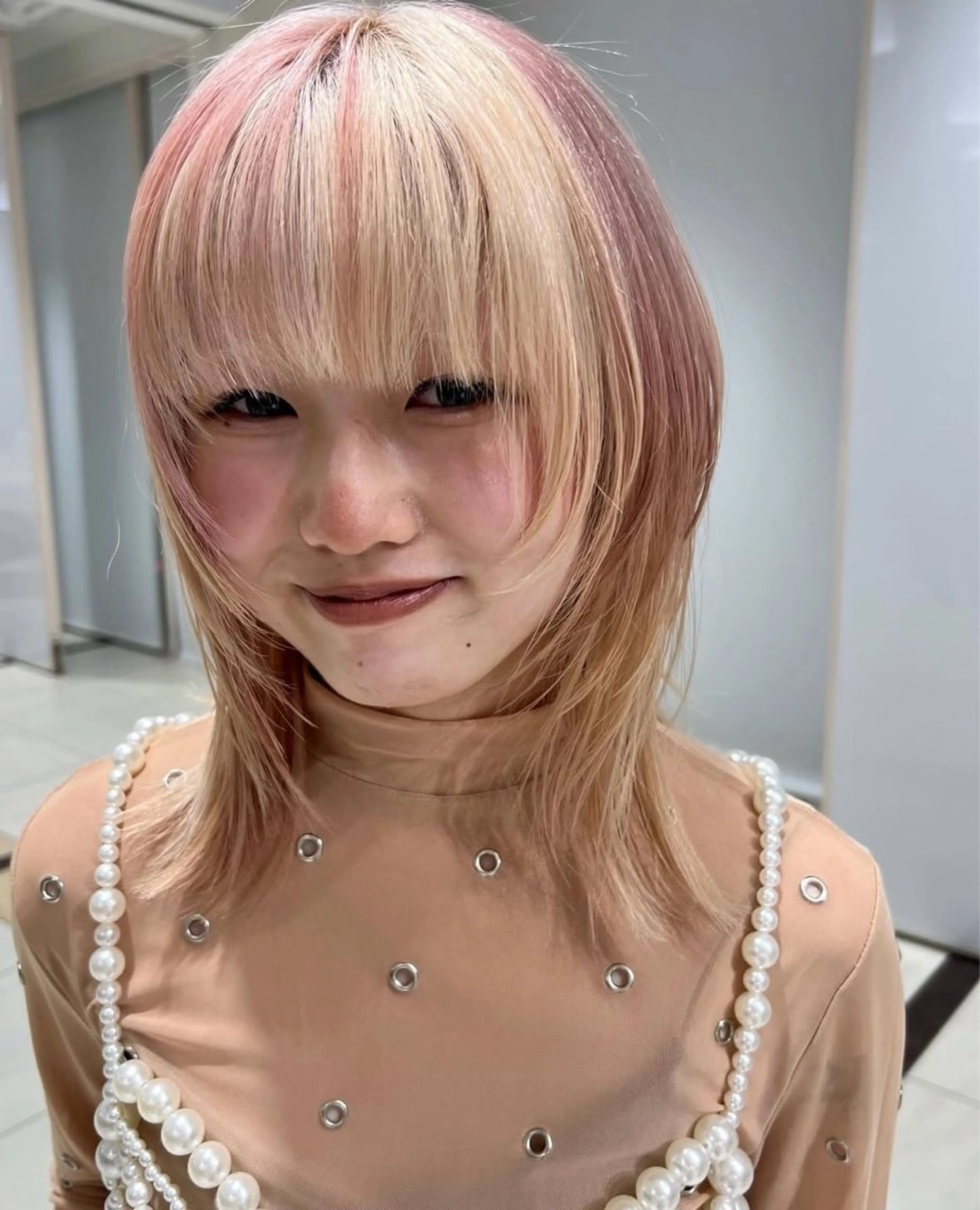 ミディアム カラー レイヤーカット 小顔カット Ryo リョウのヘアスタイル