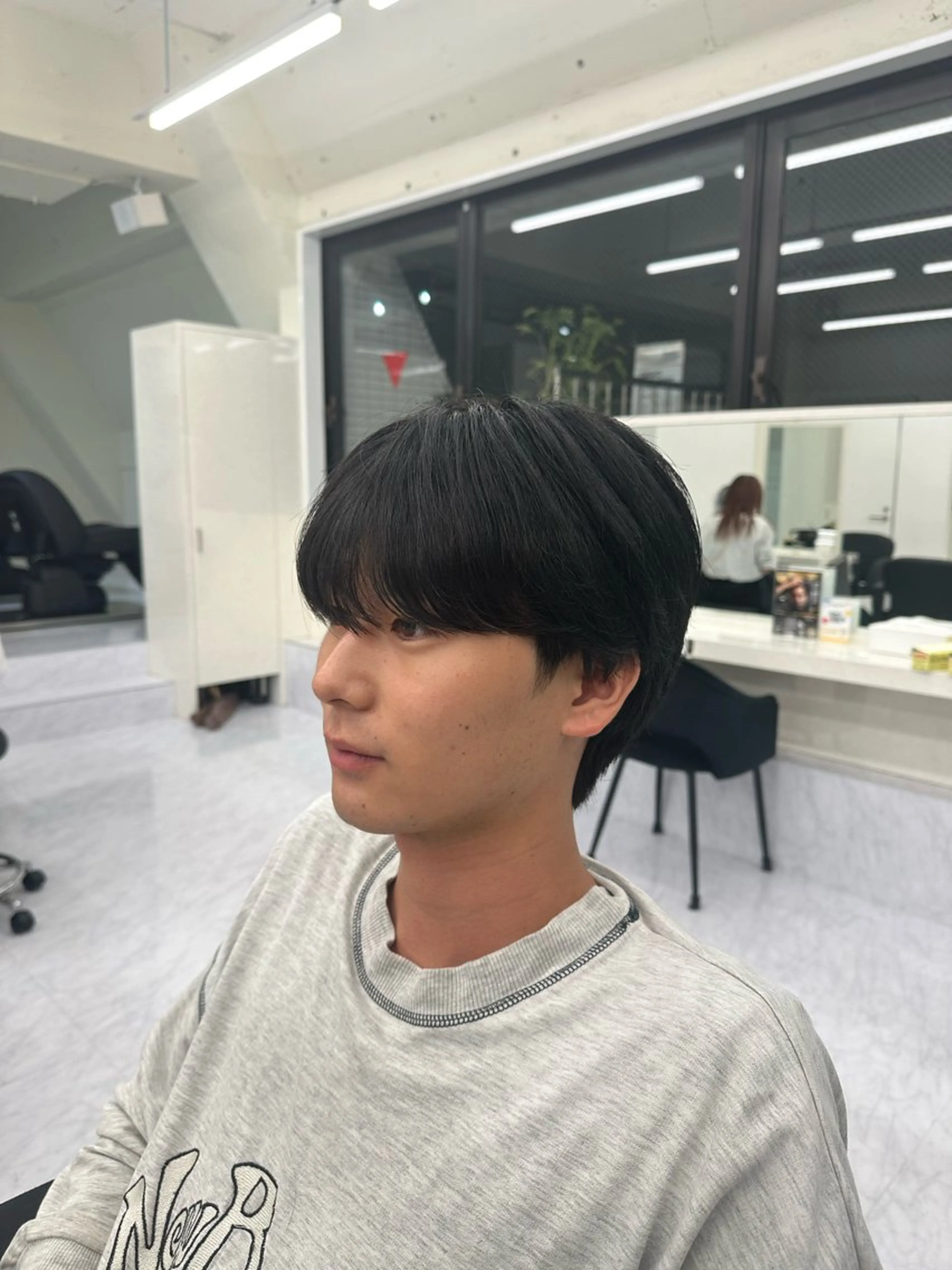 パーマ メンズ ダウンパーマ メンズ韓国風 メンズパーマ 岡部 琉斗のヘアスタイル