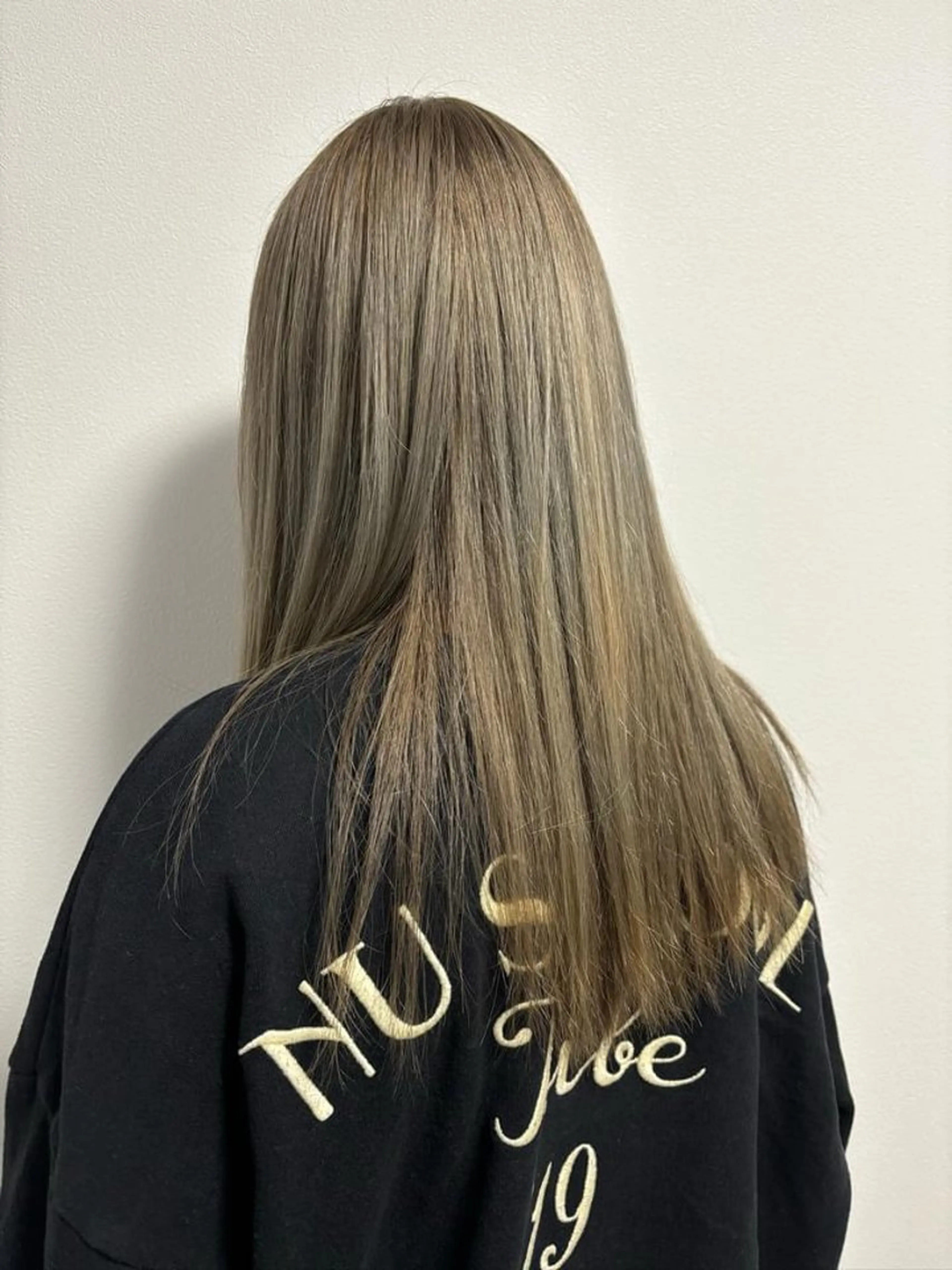 セミロング ヘアカラー 🌈野間 声良🌈のヘアスタイル