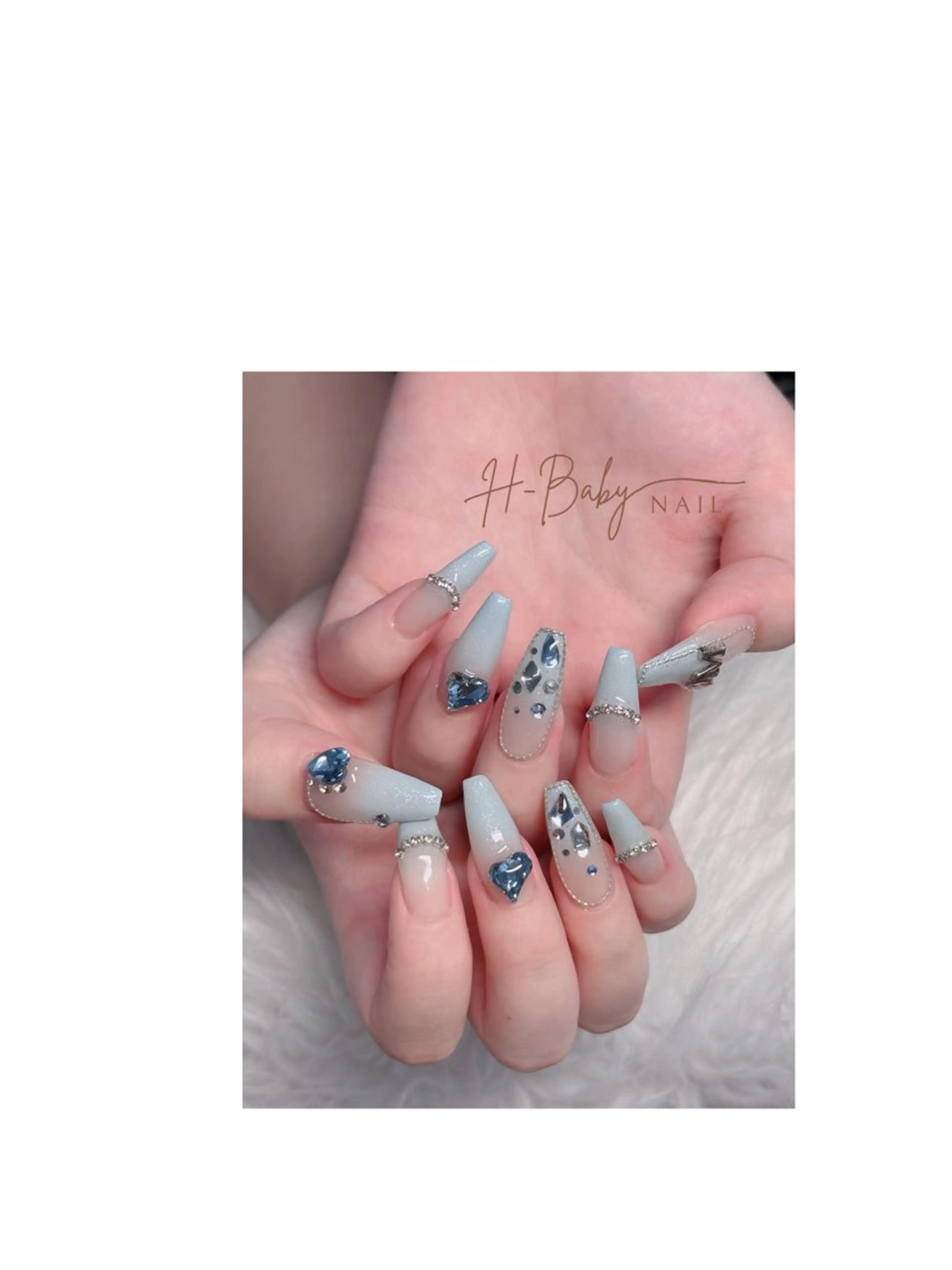 ネイル オーロラネイル フレンチネイル ジェルネイル ハロウィン キラキラネイル ハンドネイル H.baby Nail Salonのネイルデザイン