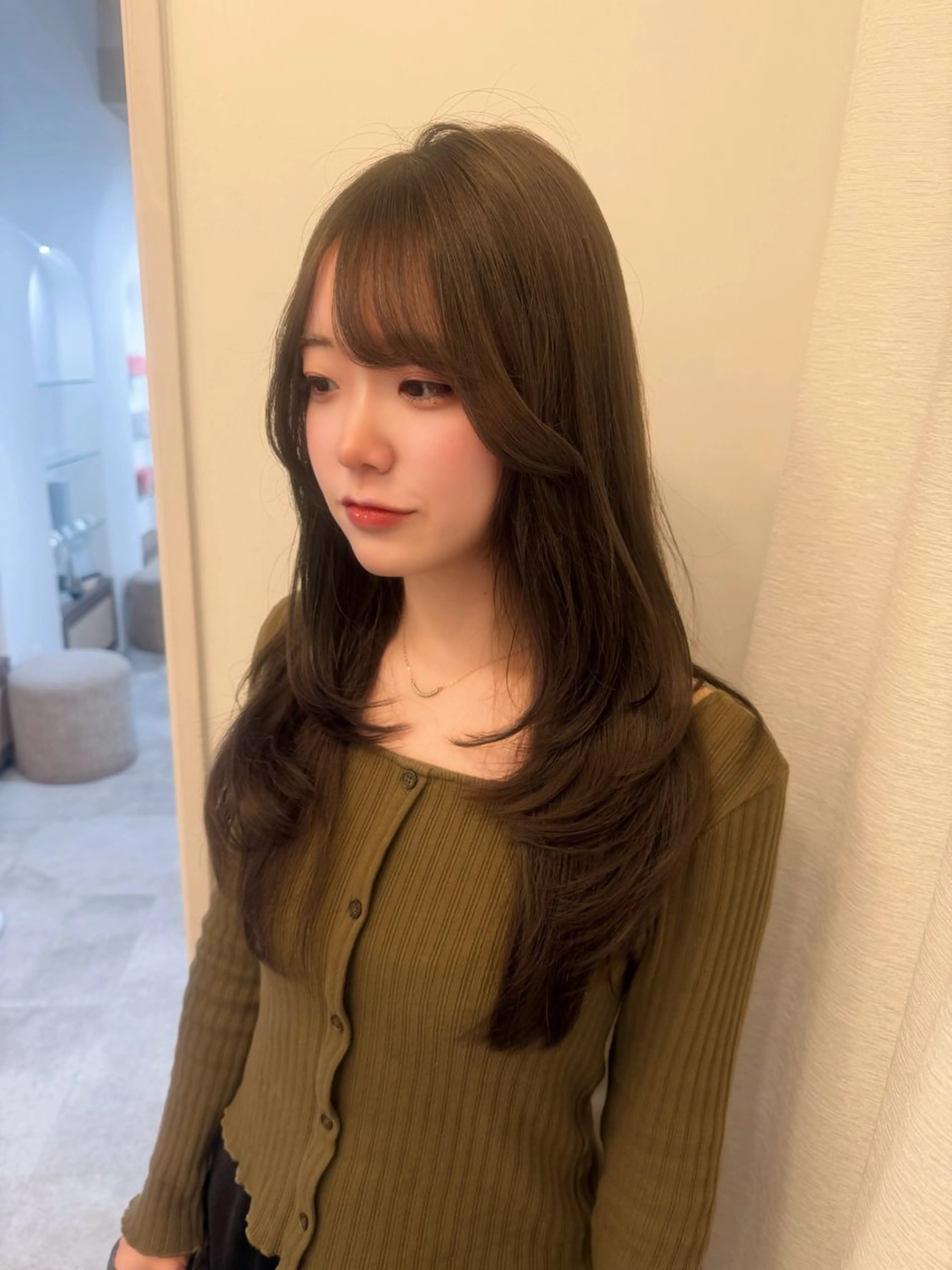 セミロング カラー グレージュ オリーブグレージュ オリーブグレー imasaki mionのヘアスタイル