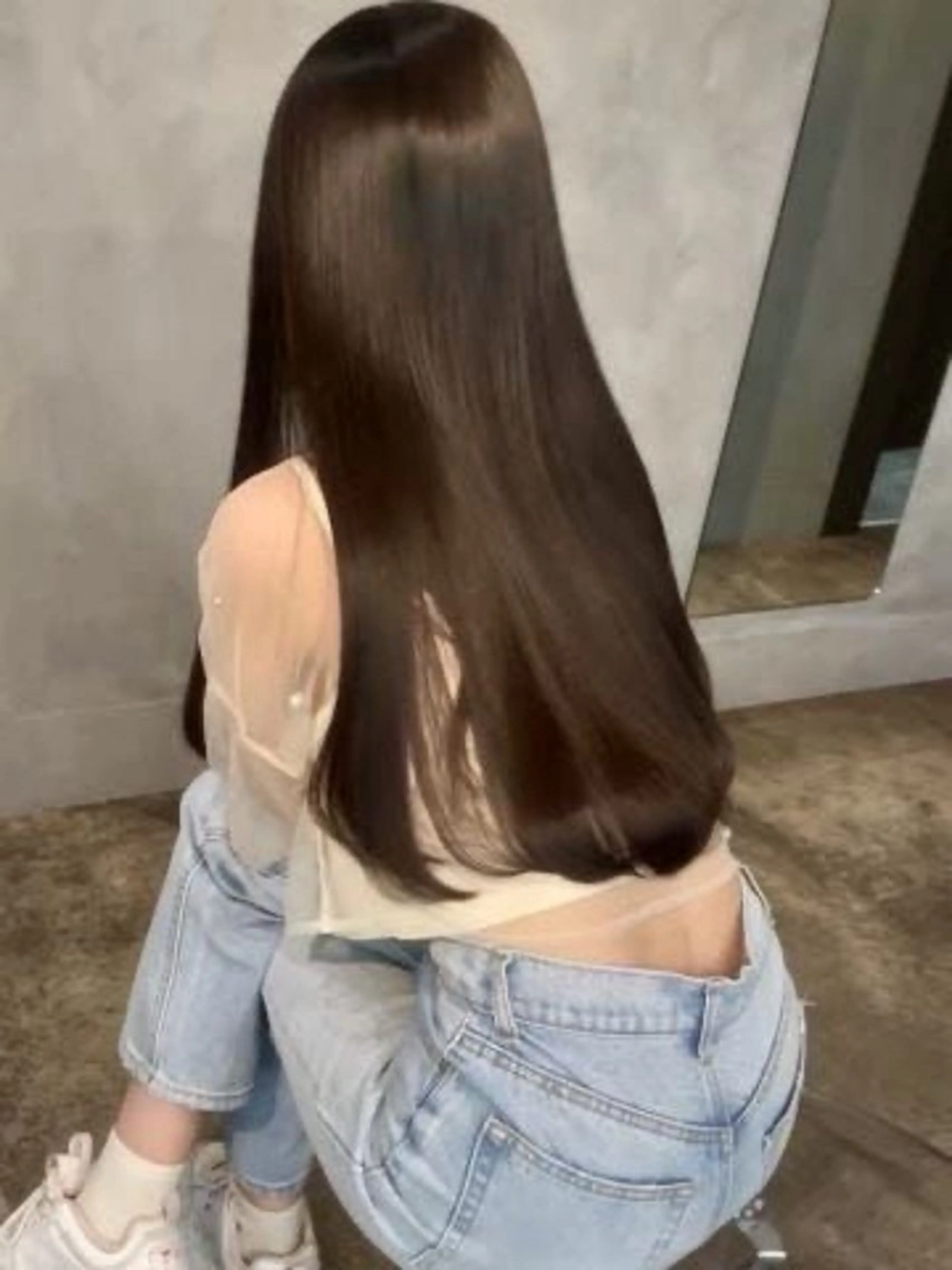 ロング 細川 真希のヘアスタイル