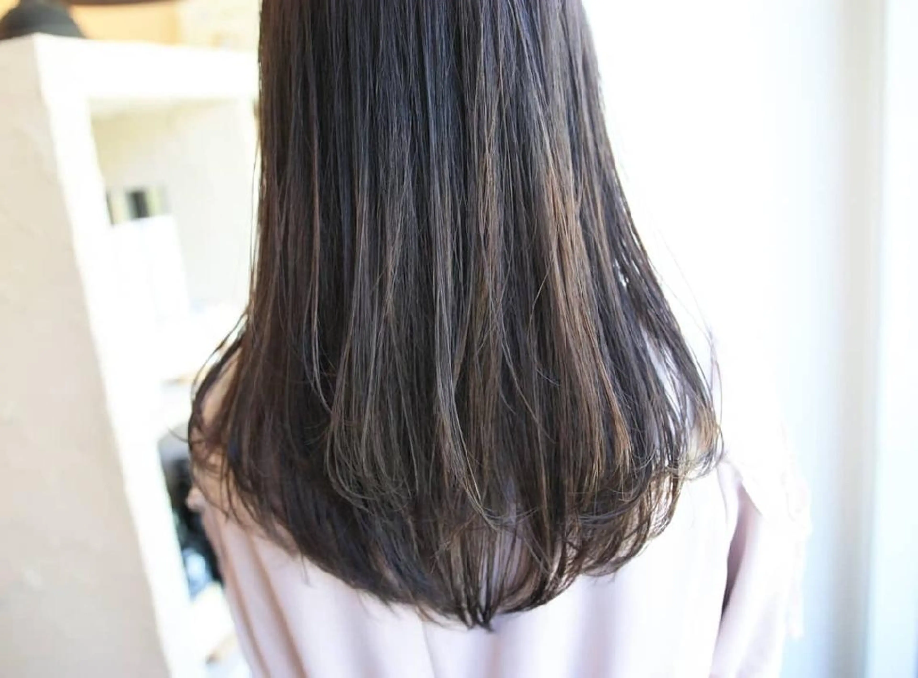 ロング カラー バレイヤージュ 透明感カラー レイヤーカット 新生活応援★半額/ 25歳以下　“内間”のヘアスタイル