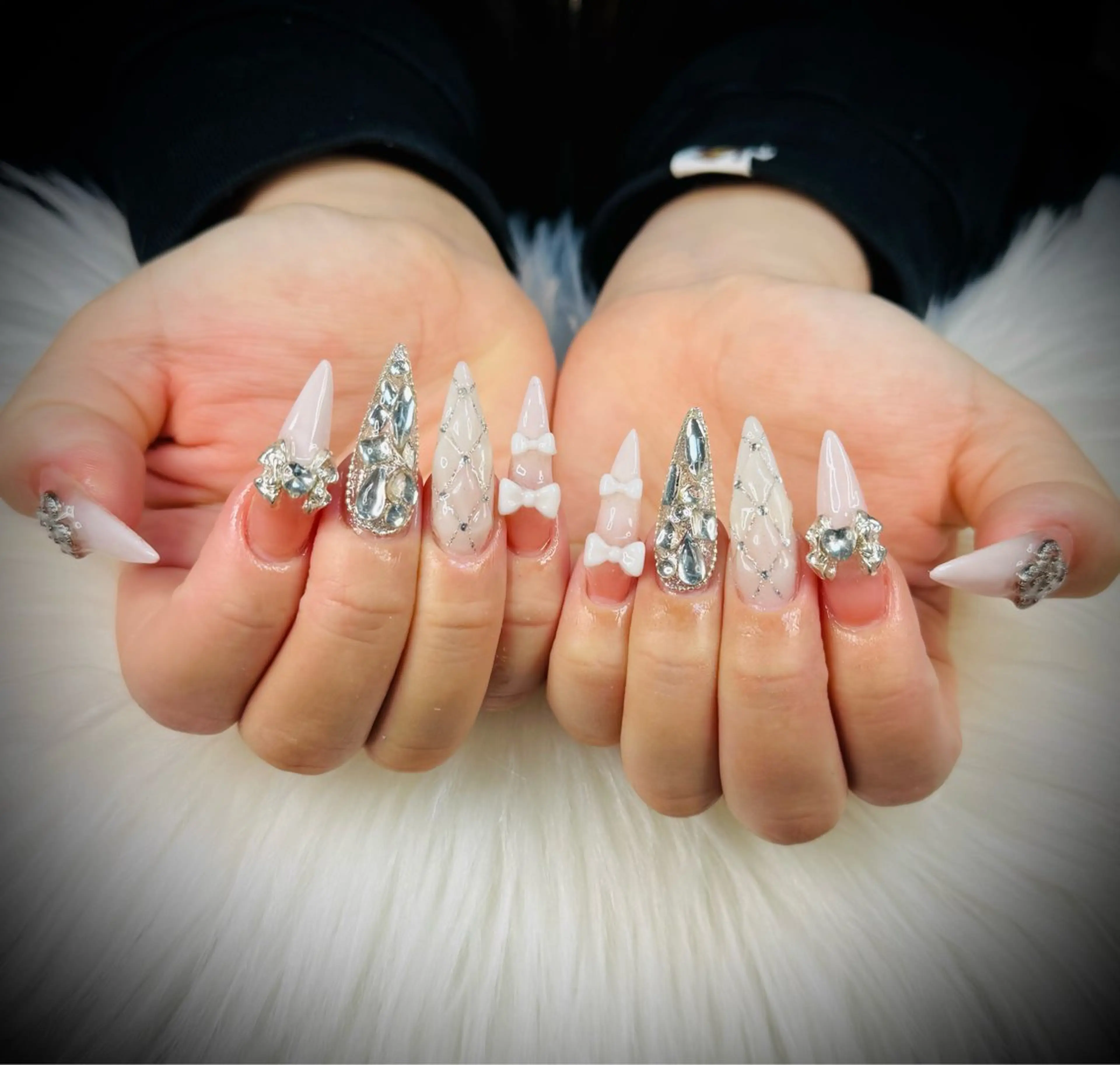 ネイル アートネイル オーロラネイル チークネイル 長さ出し フットネイル Happy Nailのネイルデザイン