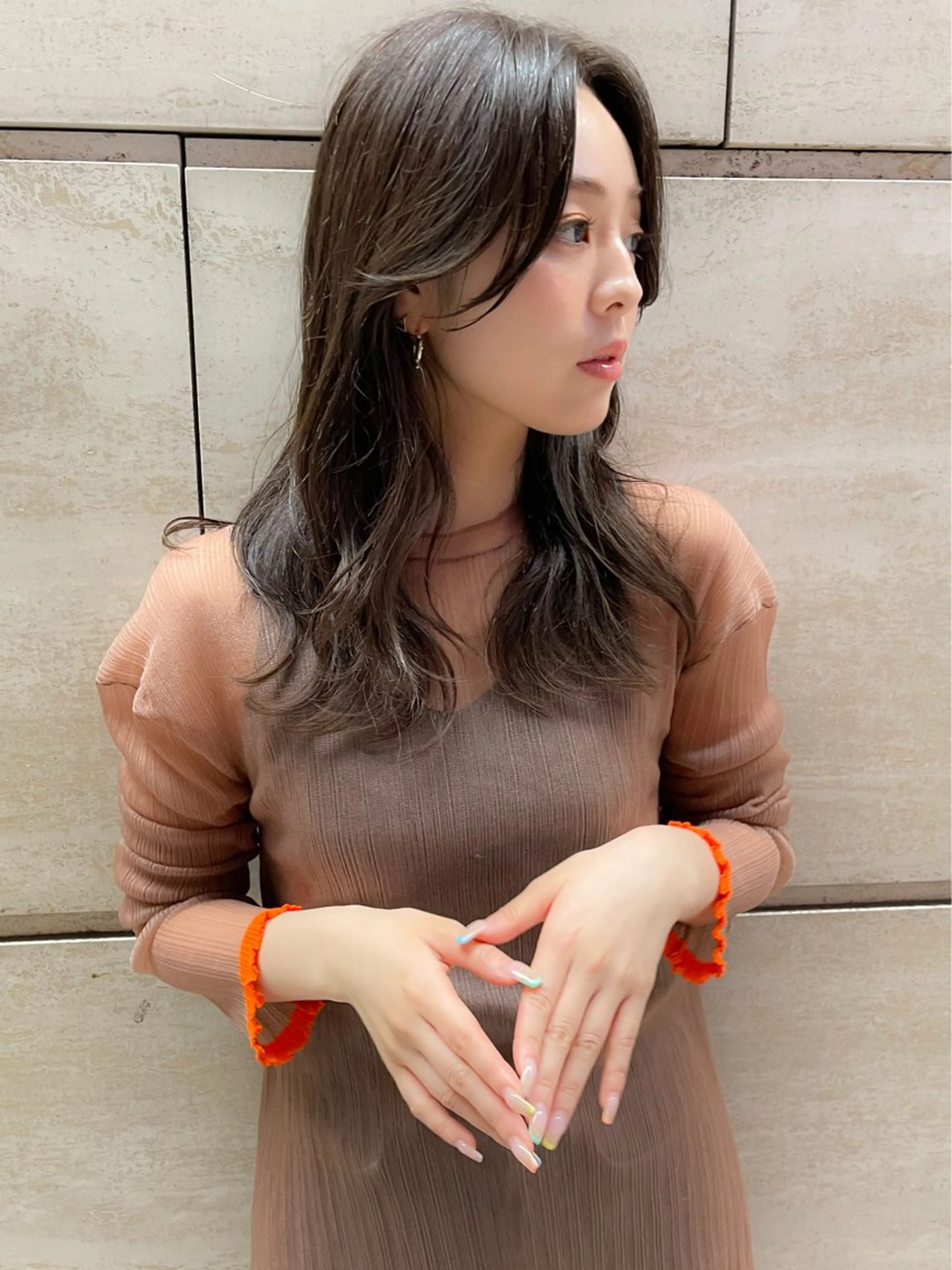 セミロング カラー パーマ ヘアアレンジ VIVIE【ヴィヴィ】所属・髪質改善/韓国風 レイヤー/田村祐樹のヘアスタイル