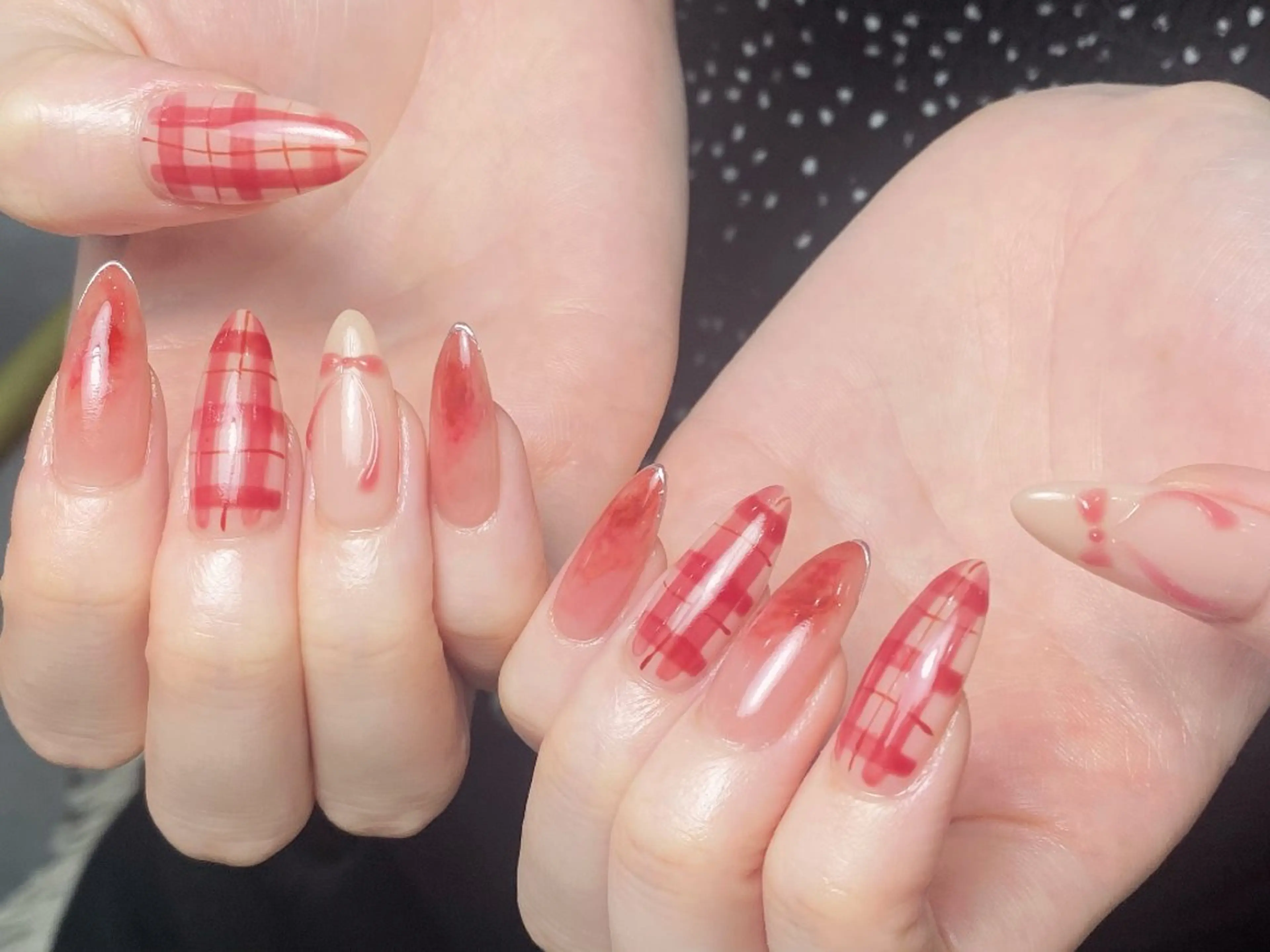 ネイル チークネイル フレンチネイル ジェルネイル ガーリー キラキラネイル ハンドネイル UM Nail Salonのネイルデザイン