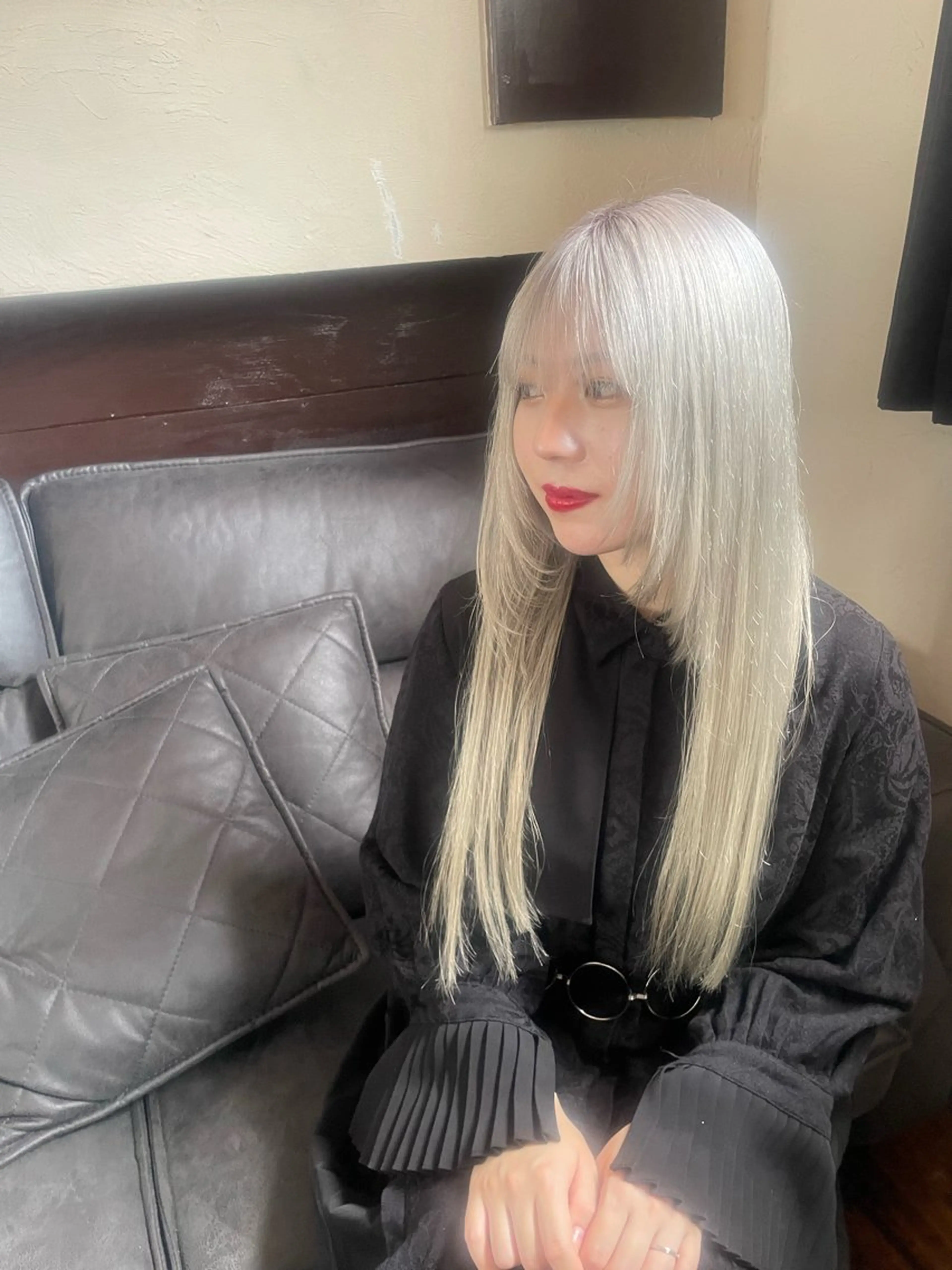 ロング カラー ハイトーンカラー レイヤーカット ハイトーン/レイヤー 似合わせ・ユキノのヘアスタイル