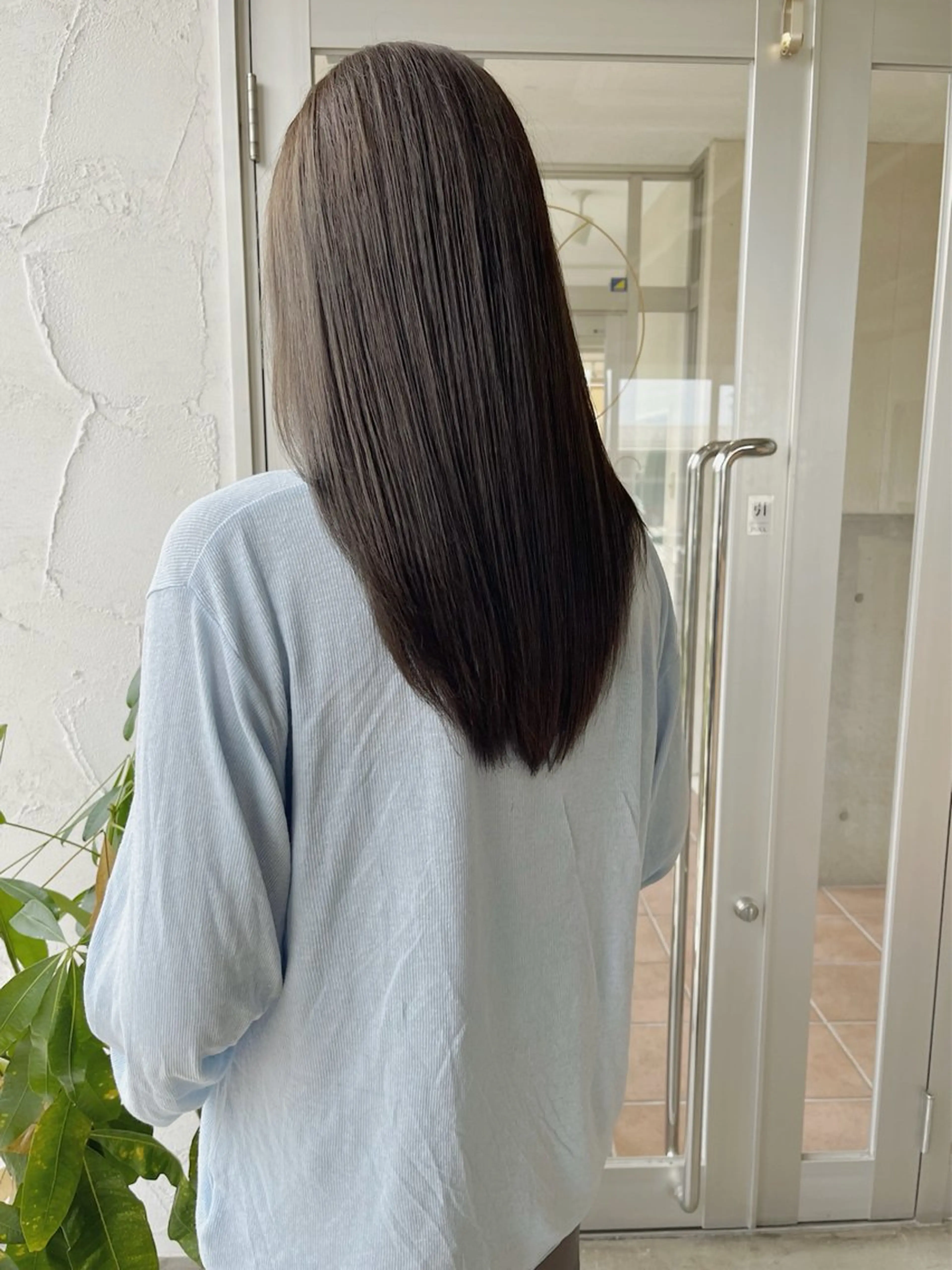 ロング カット ヘアカラー トリートメント 荒川泰輝/オリーブ カラー/透明感カラーのヘアスタイル