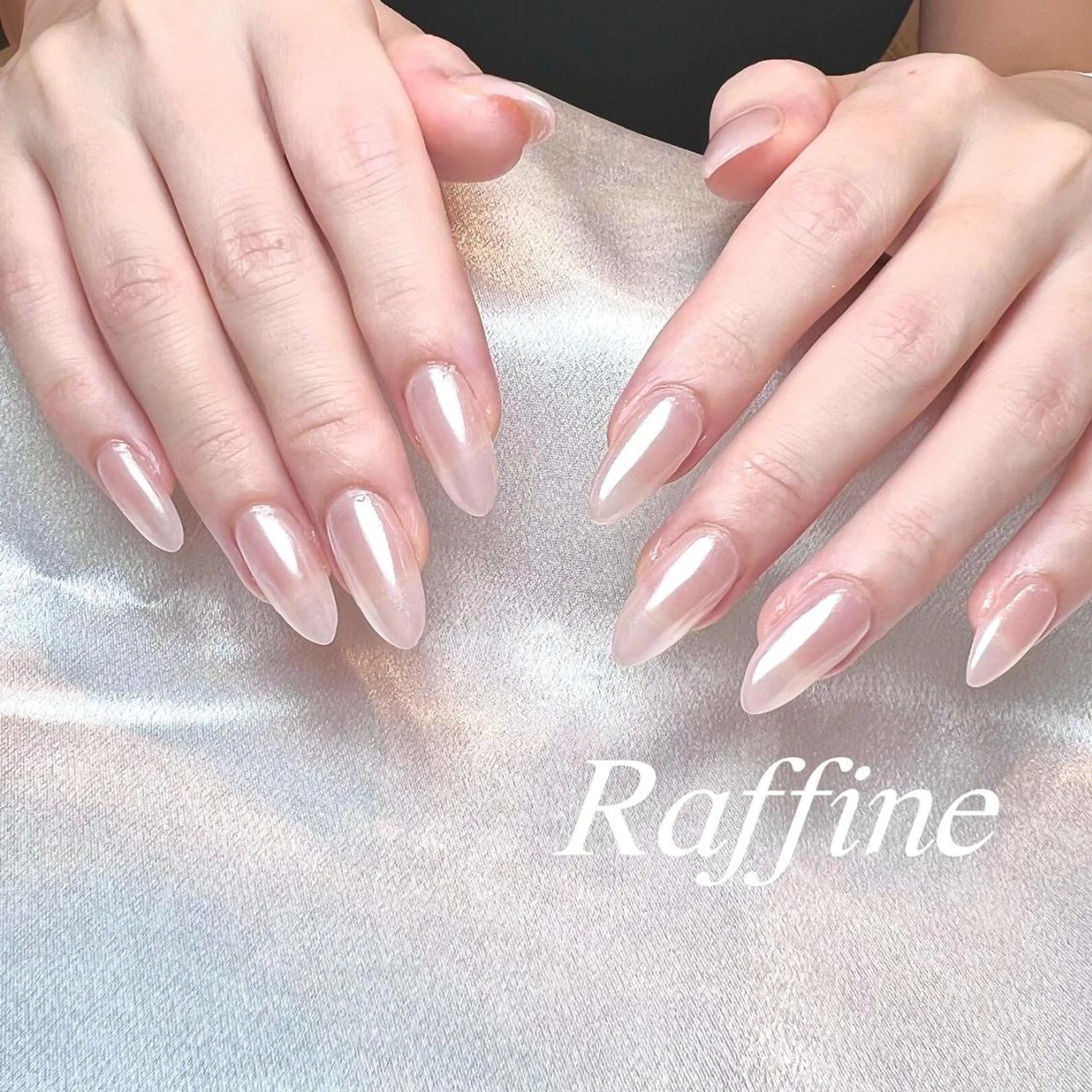 ネイル RAFFINE haru🦋🩵のネイルデザイン