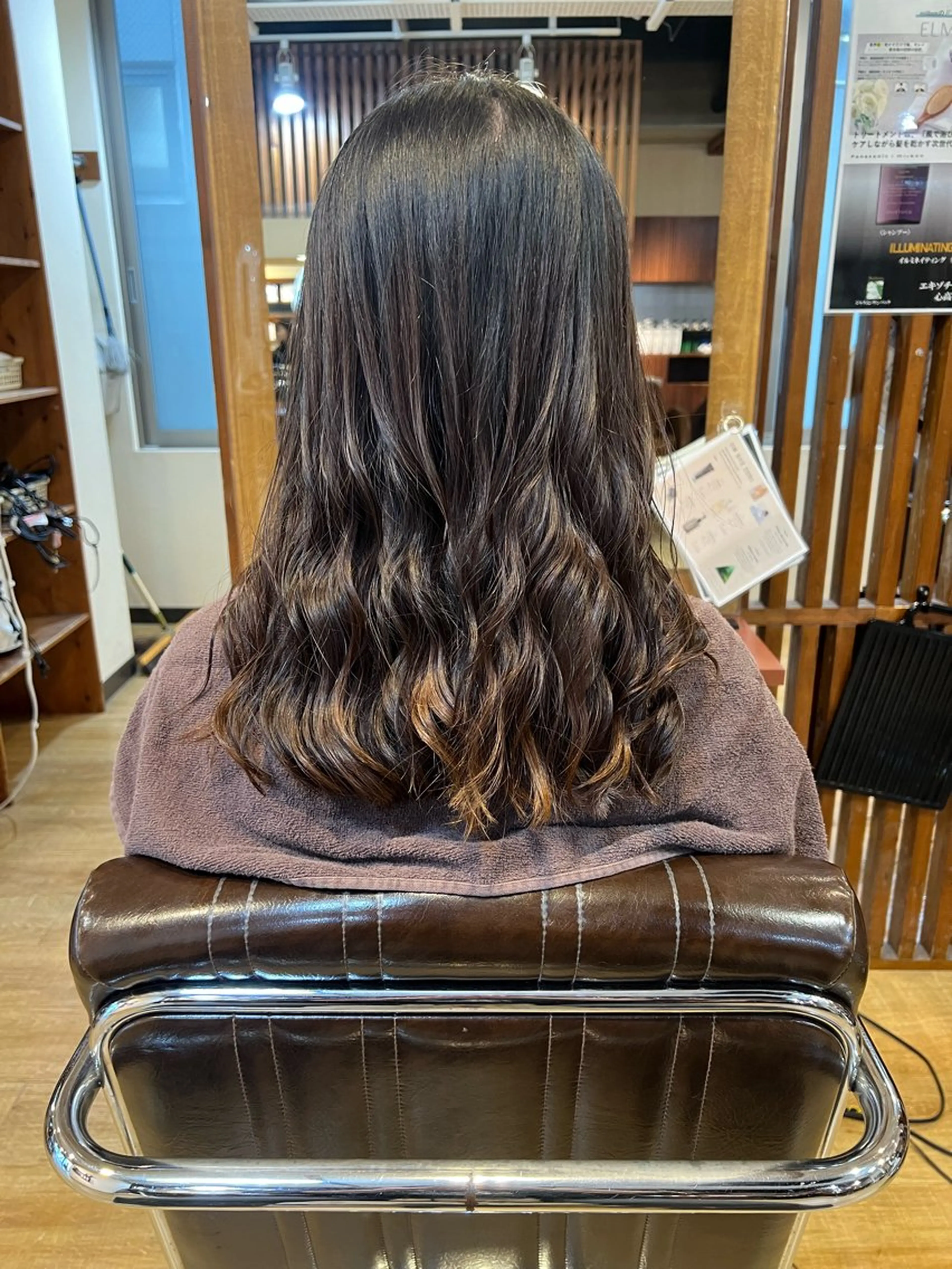 ロング 服部 楓のヘアスタイル