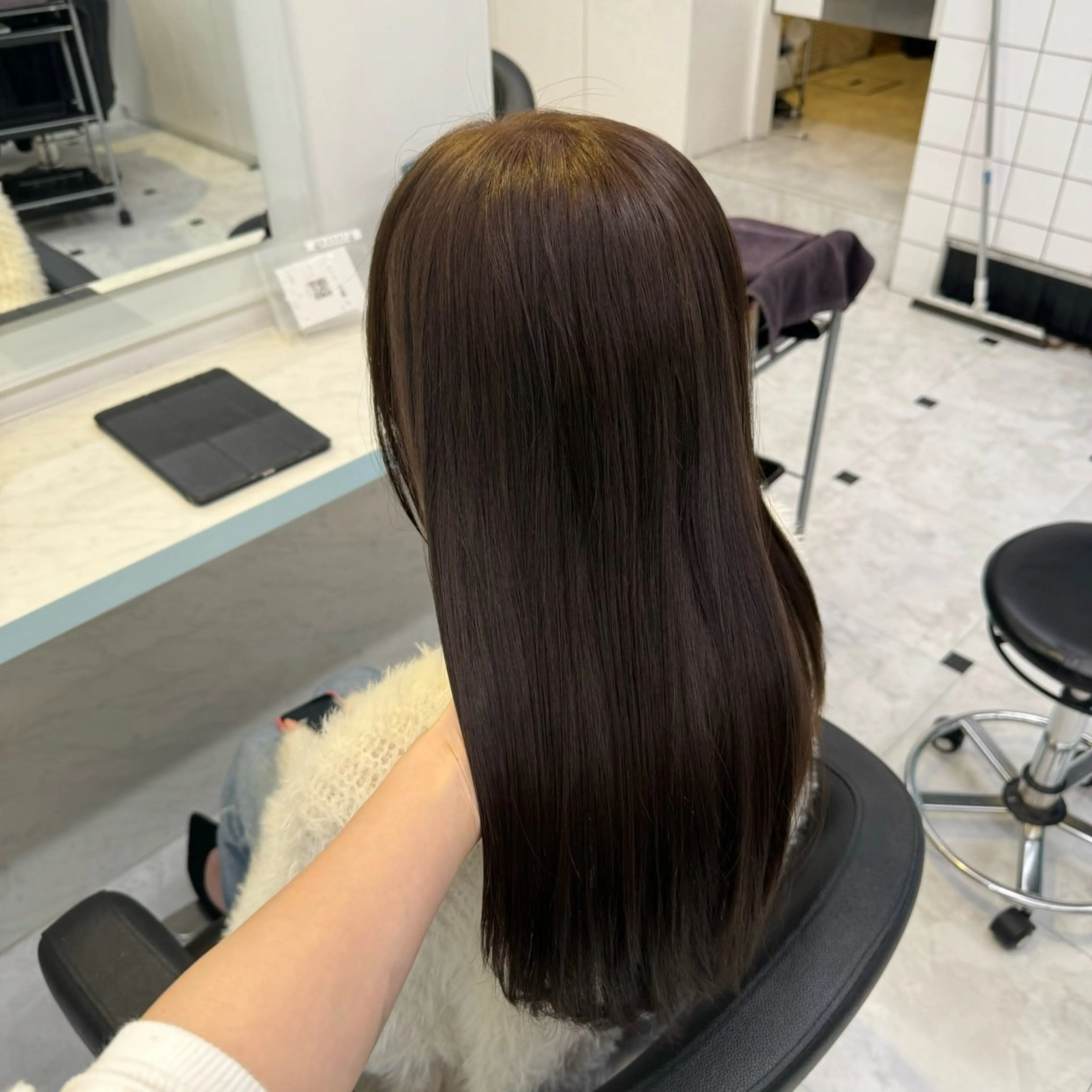 セミロング ヘアカラー 🤎モテ髪&透明感 ミルクティー🥣🤎のヘアスタイル