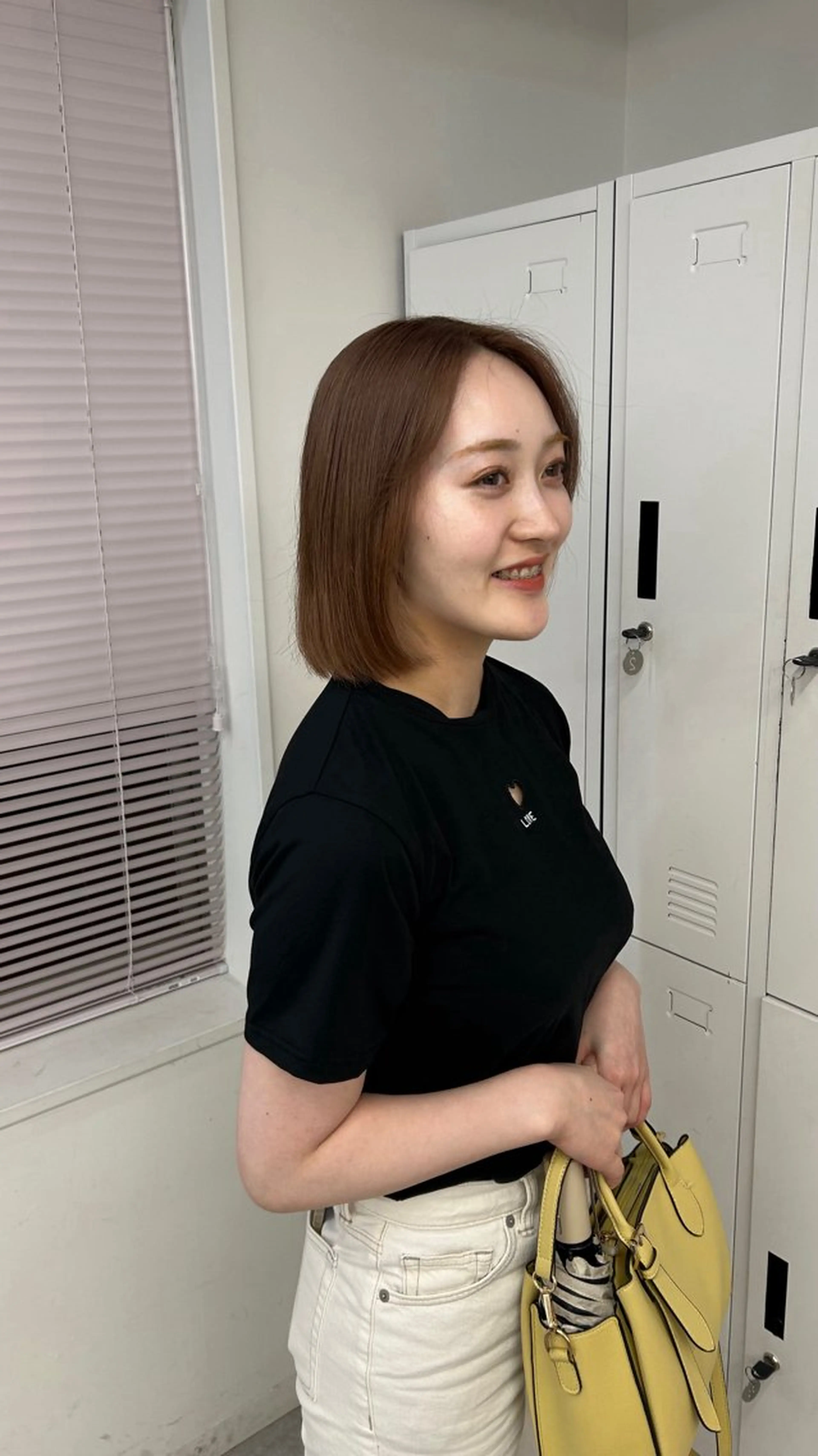 ショート カラー アッシュ ベージュカラー ブリーチ ブロンド ブロンドベージュ 💍透明感 💖艶ミルクティーのヘアスタイル