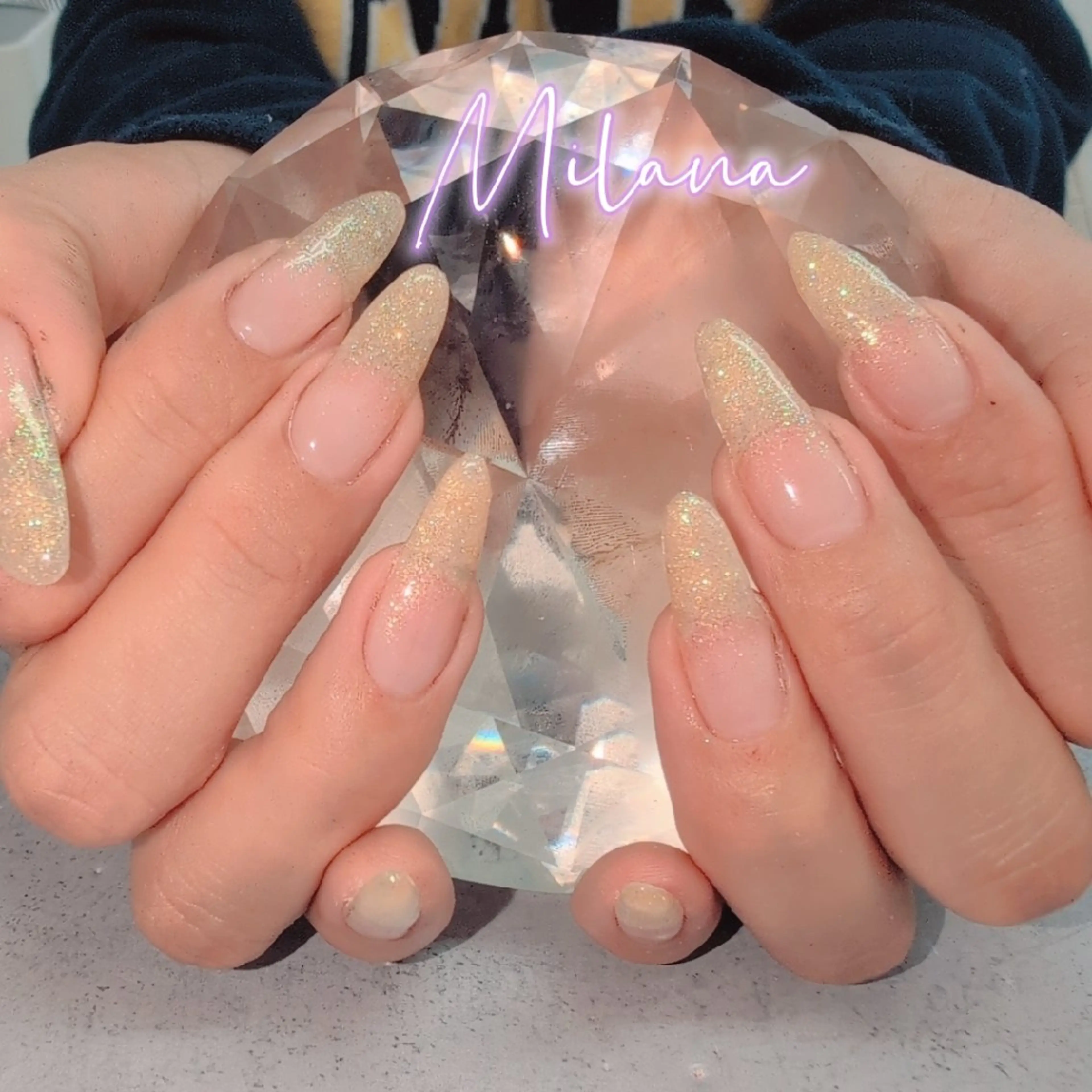 ネイル グラデーション ラメ(グリッター) ラメグラデーション ハンドネイル Milana 川瀬のネイルデザイン