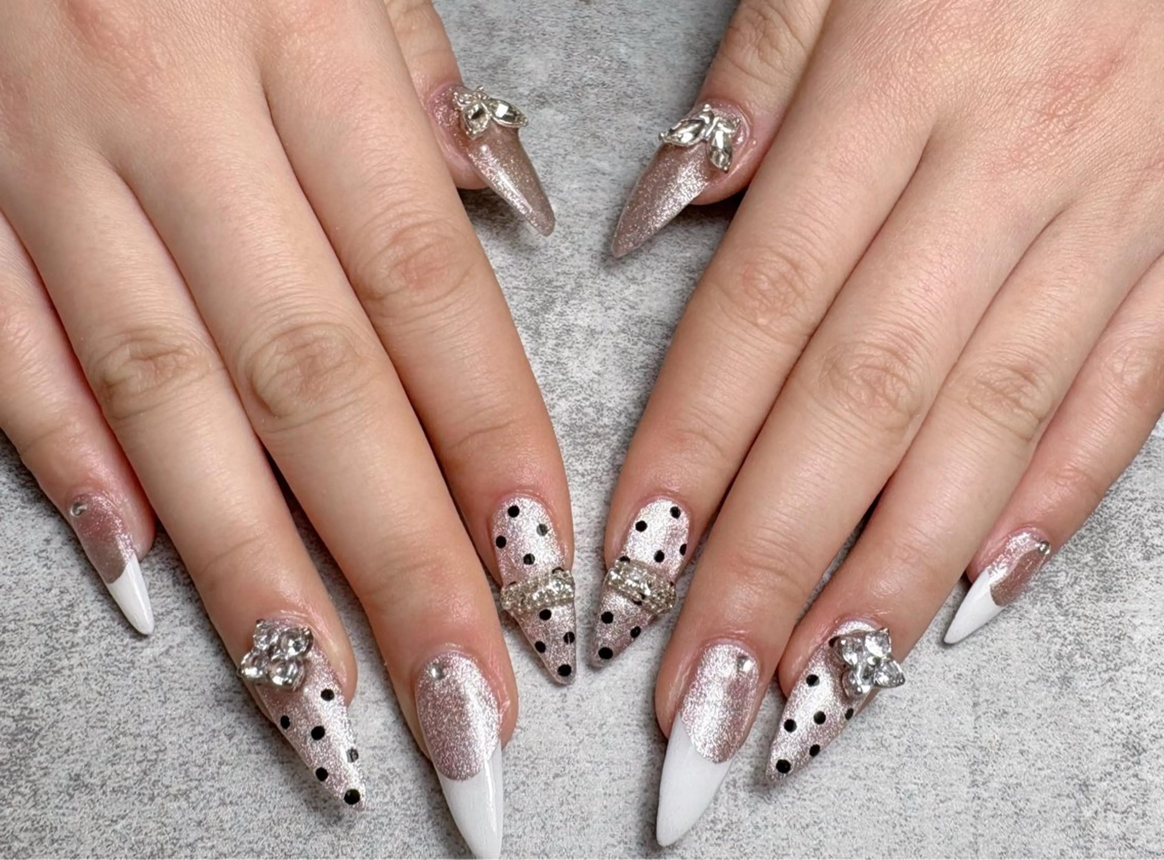 ネイル ハンドネイル charmant rinaのネイルデザイン