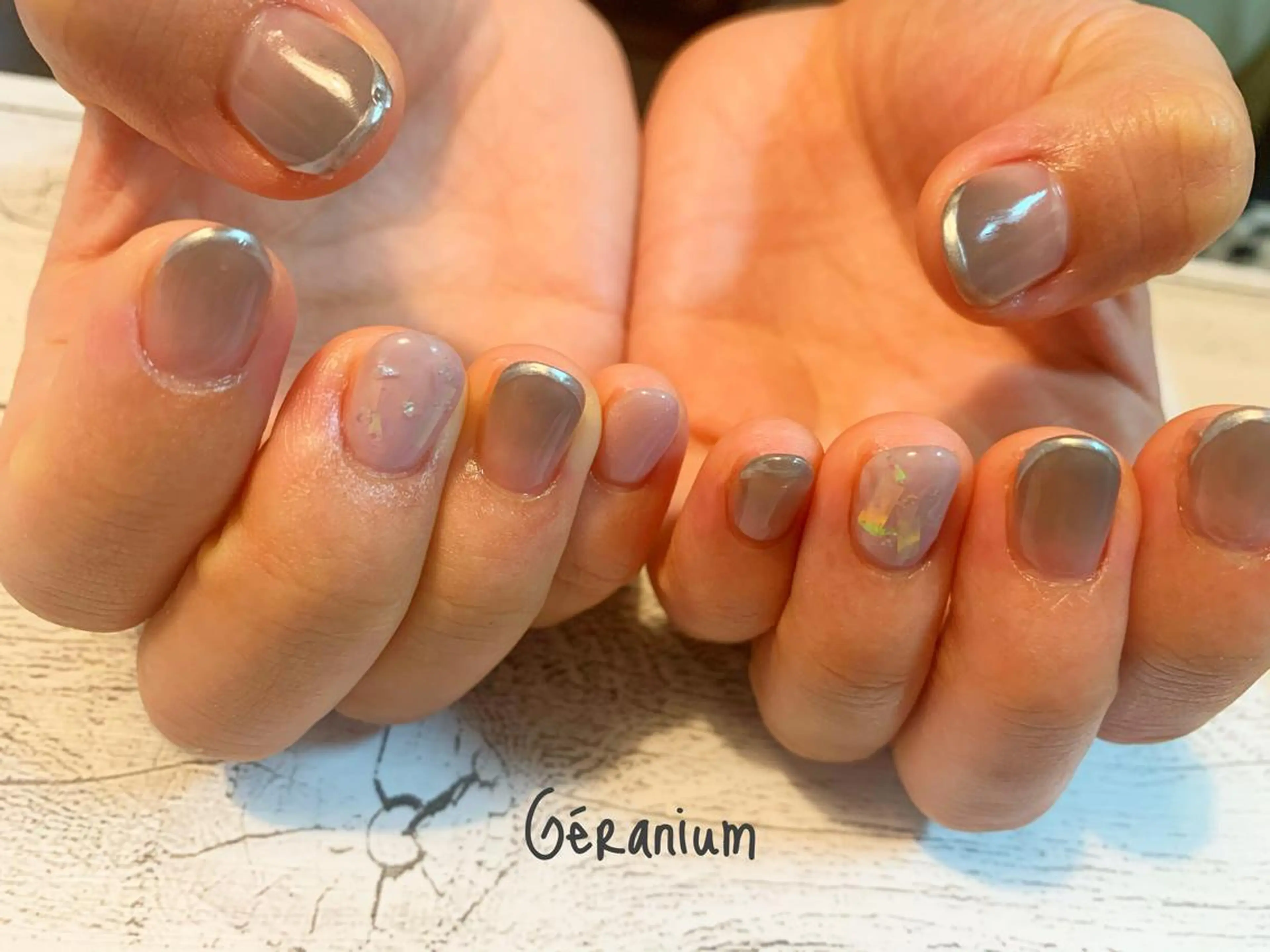 ネイル オーロラネイル ハンドネイル GéRanium Harukaのネイルデザイン
