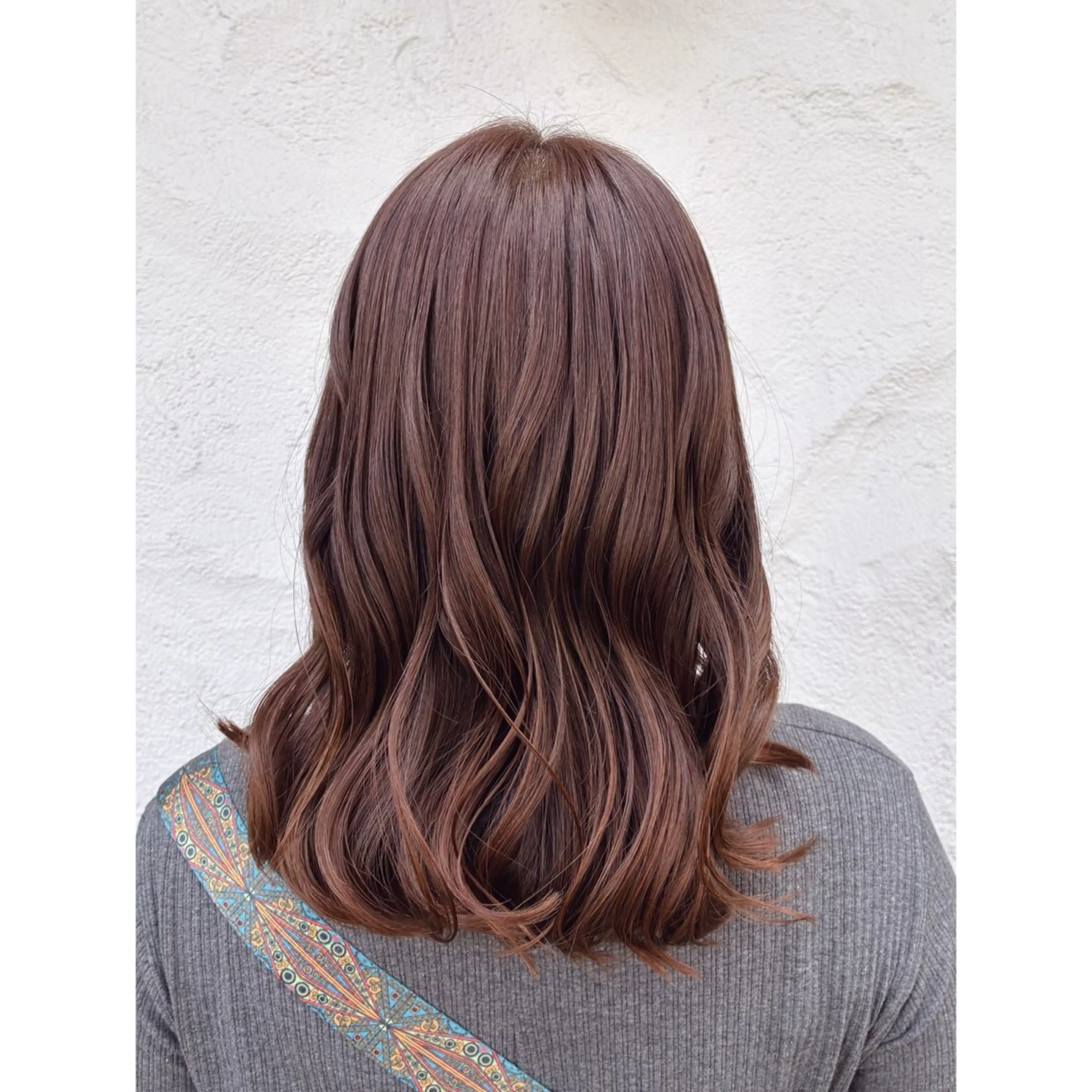 カラー 🪞Kana｜透明感 カラー × 髪質改善のヘアスタイル