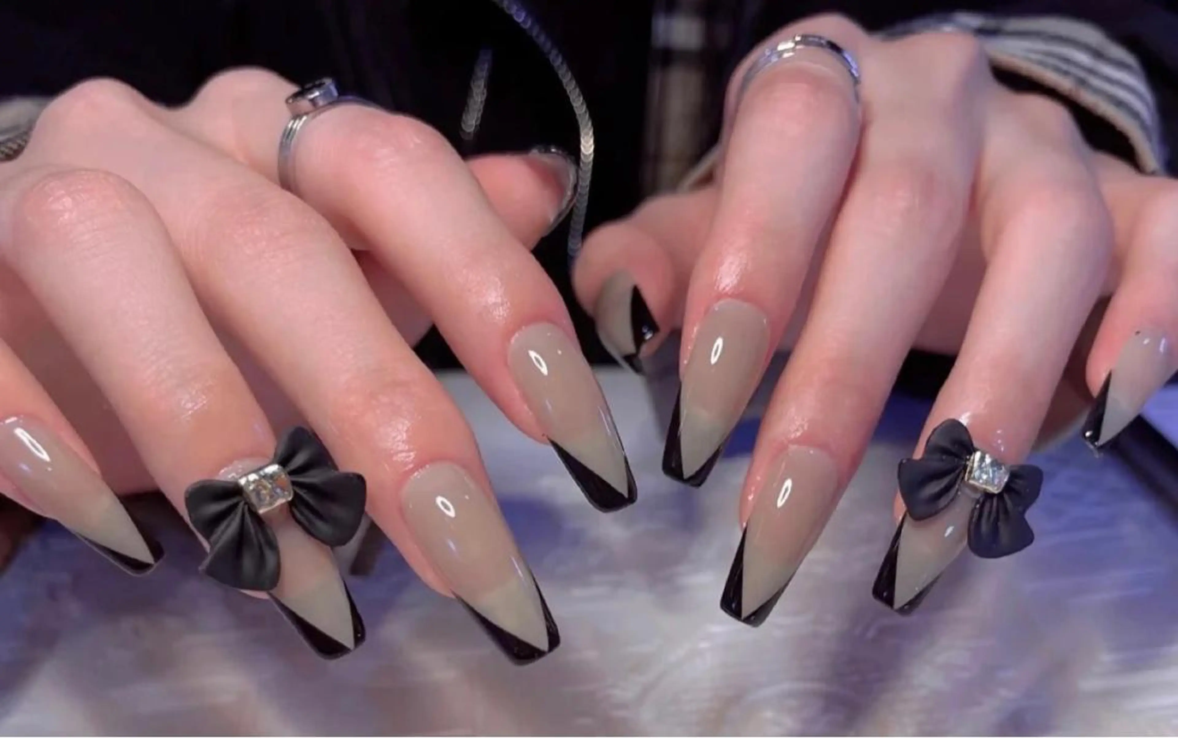 【チップスカルプ】フレンチ☆12980円💗 もしオフがあれば、補足説明を見てください。の写真