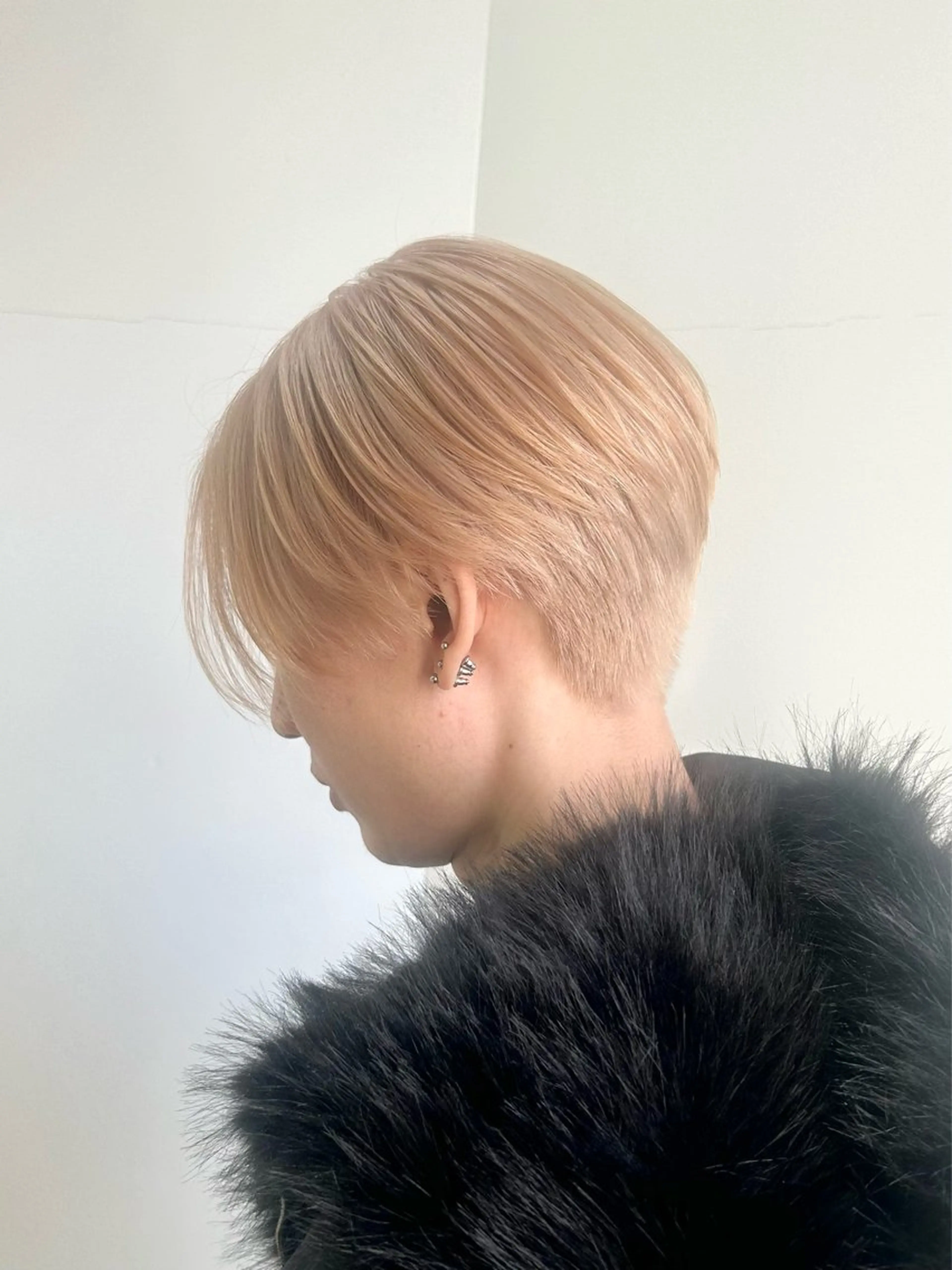 カラー メンズ センターパート メンズハイトーン ハイトーンカラー カット ヘアカラー トリートメント 🎀艶ハイトーン特化 🎀セナのヘアスタイル