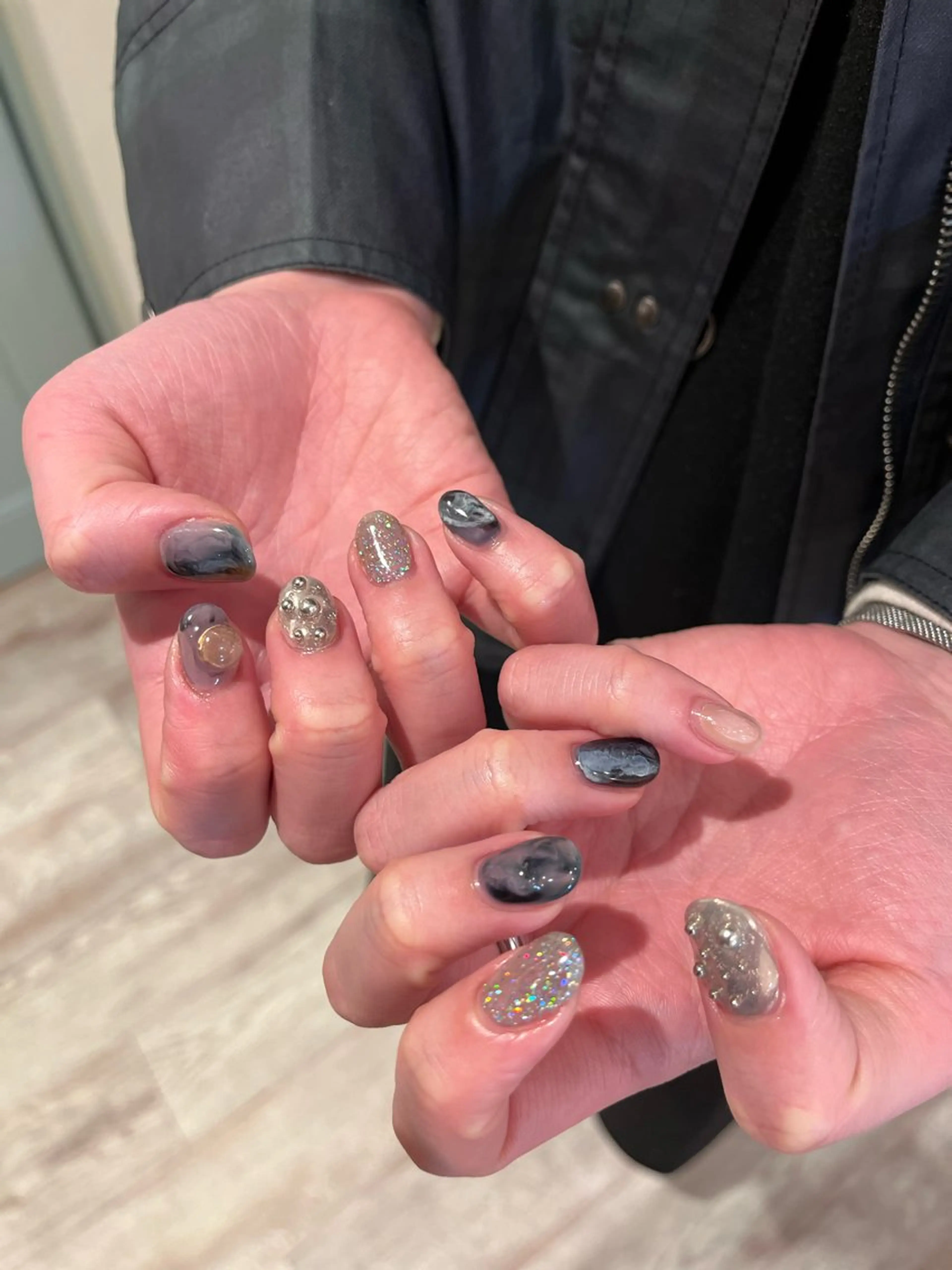 ネイル une／YUKINA 🫧大人nuanceのネイルデザイン