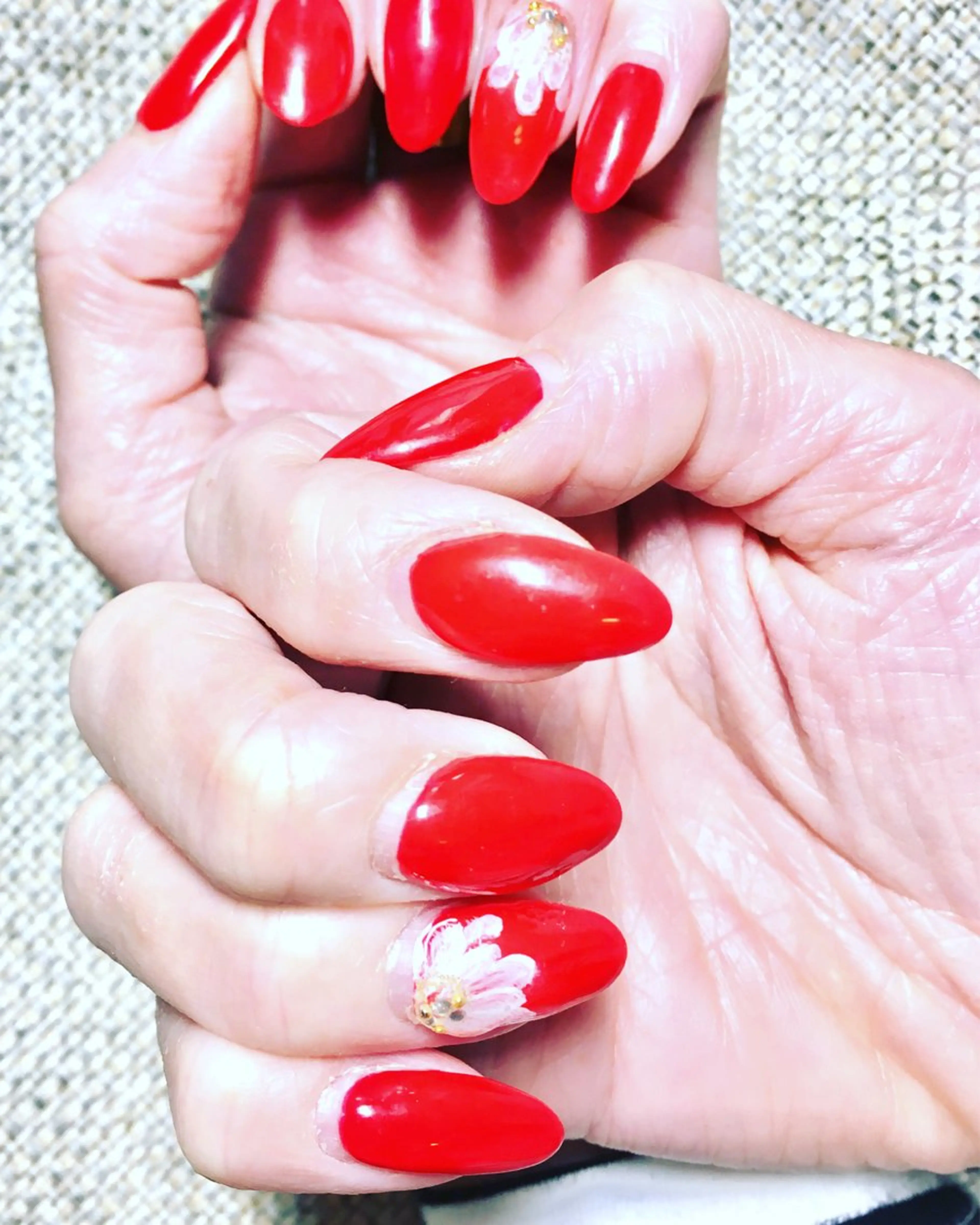 ネイル 新宿ネイルサロン ジェミディローサのネイルデザイン