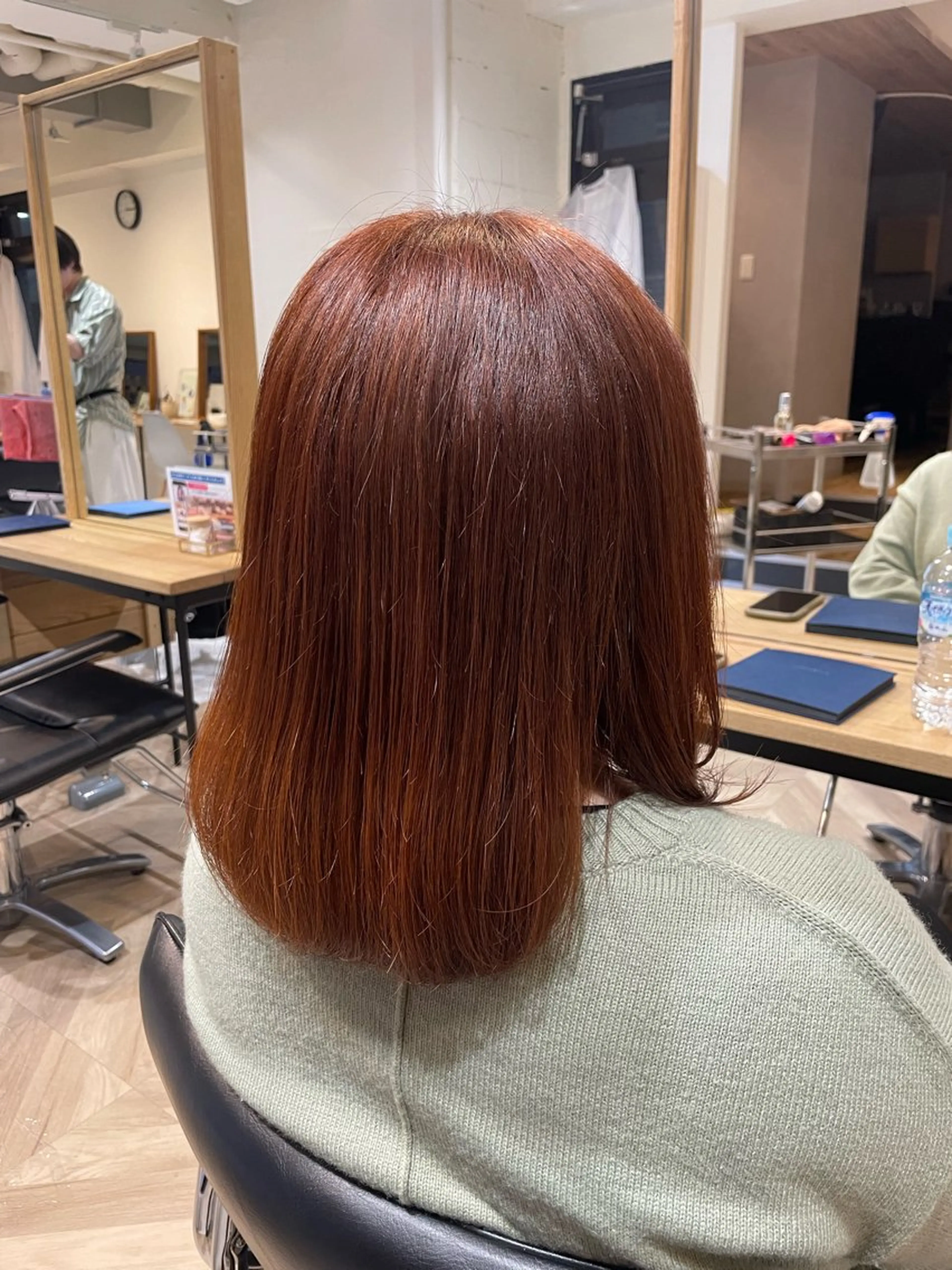 ミディアム タニ アカリのヘアスタイル