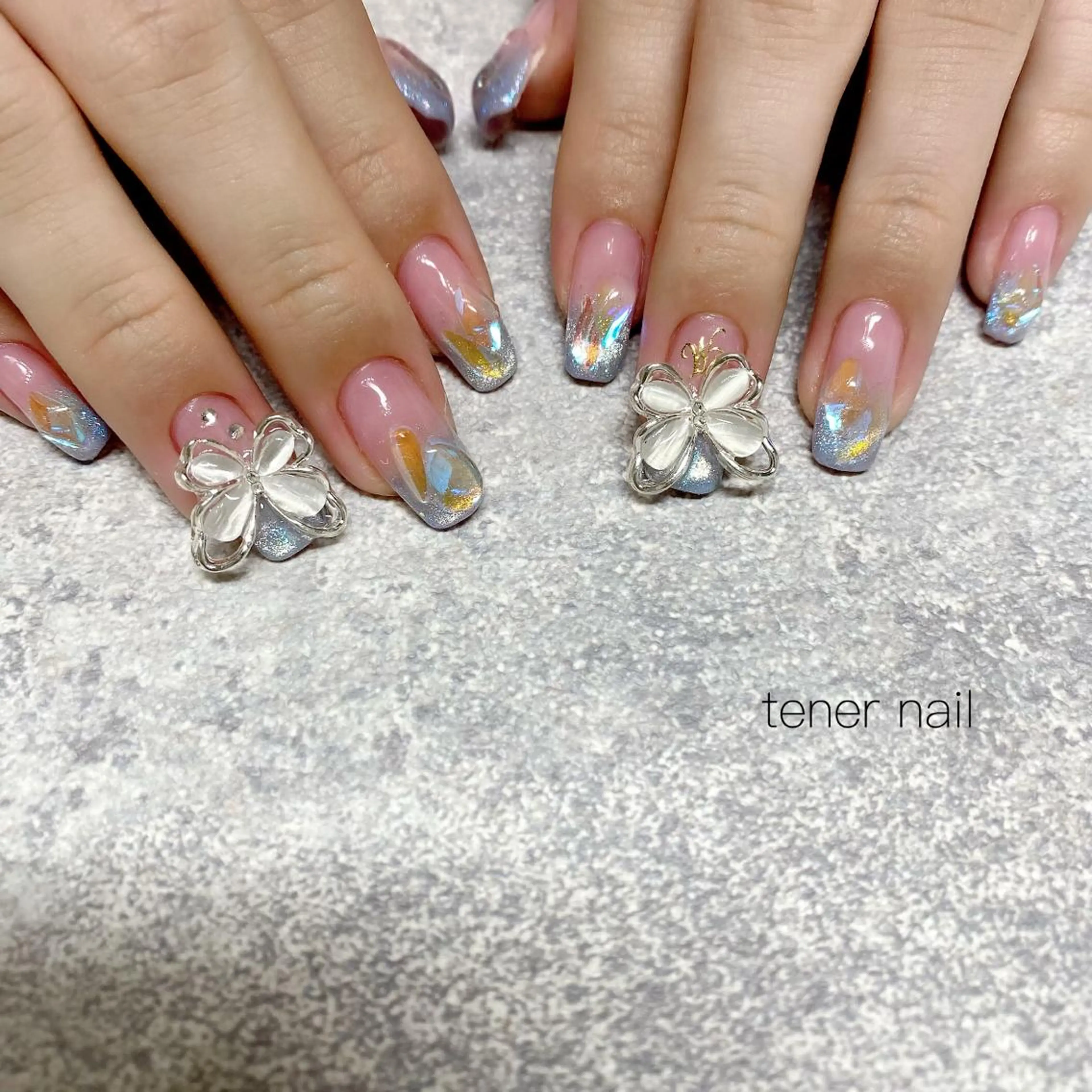 ネイル オーロラネイル キラキラネイル ストーンネイル テネルネイル tener nailのネイルデザイン