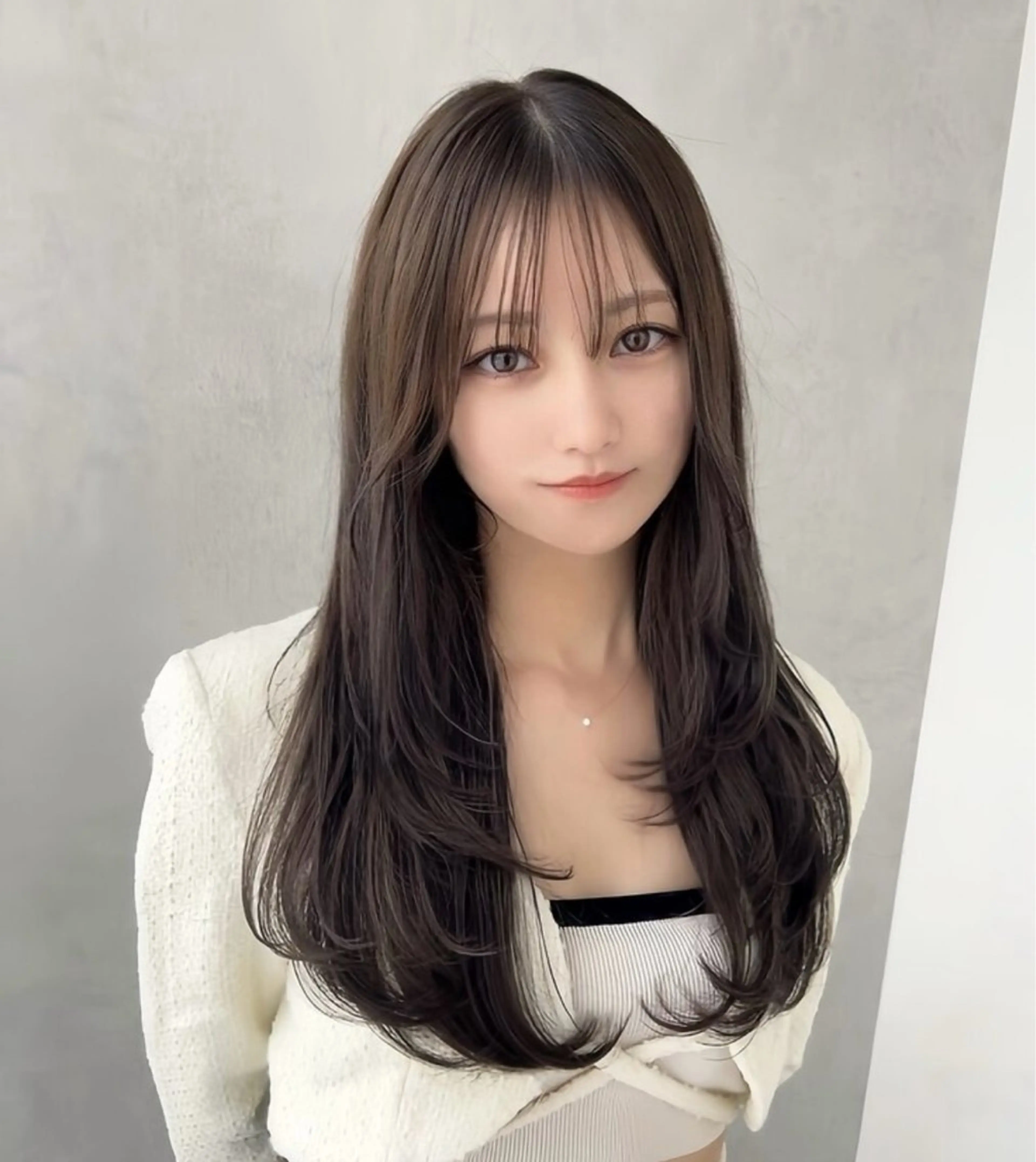 セミロング 尾前 了守のヘアスタイル