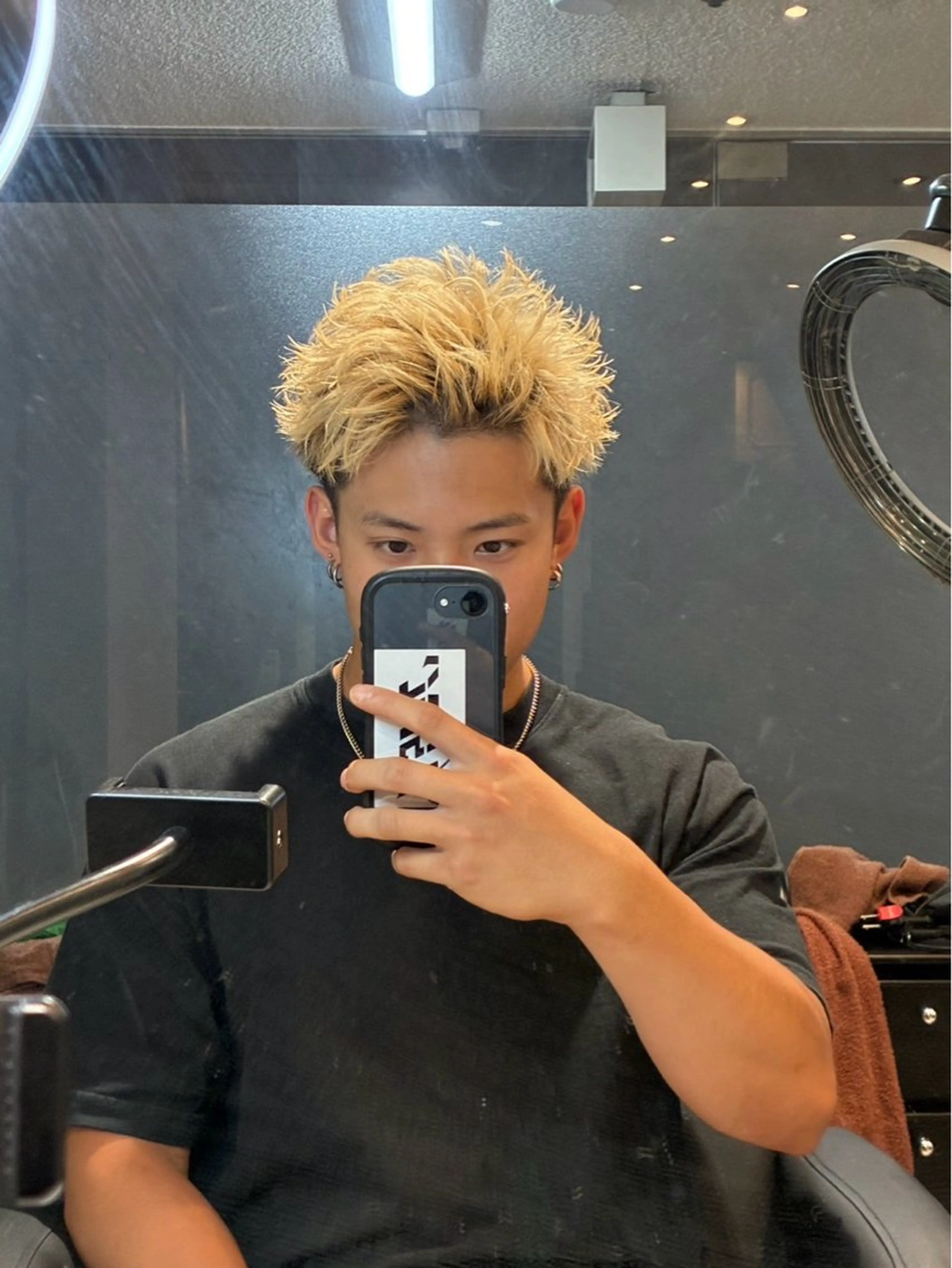 ショート メンズ メンズハイトーン スパイキーショート ショートヘア カット 曲がる縮毛矯正/ メンズパーマ森隆之介のヘアスタイル