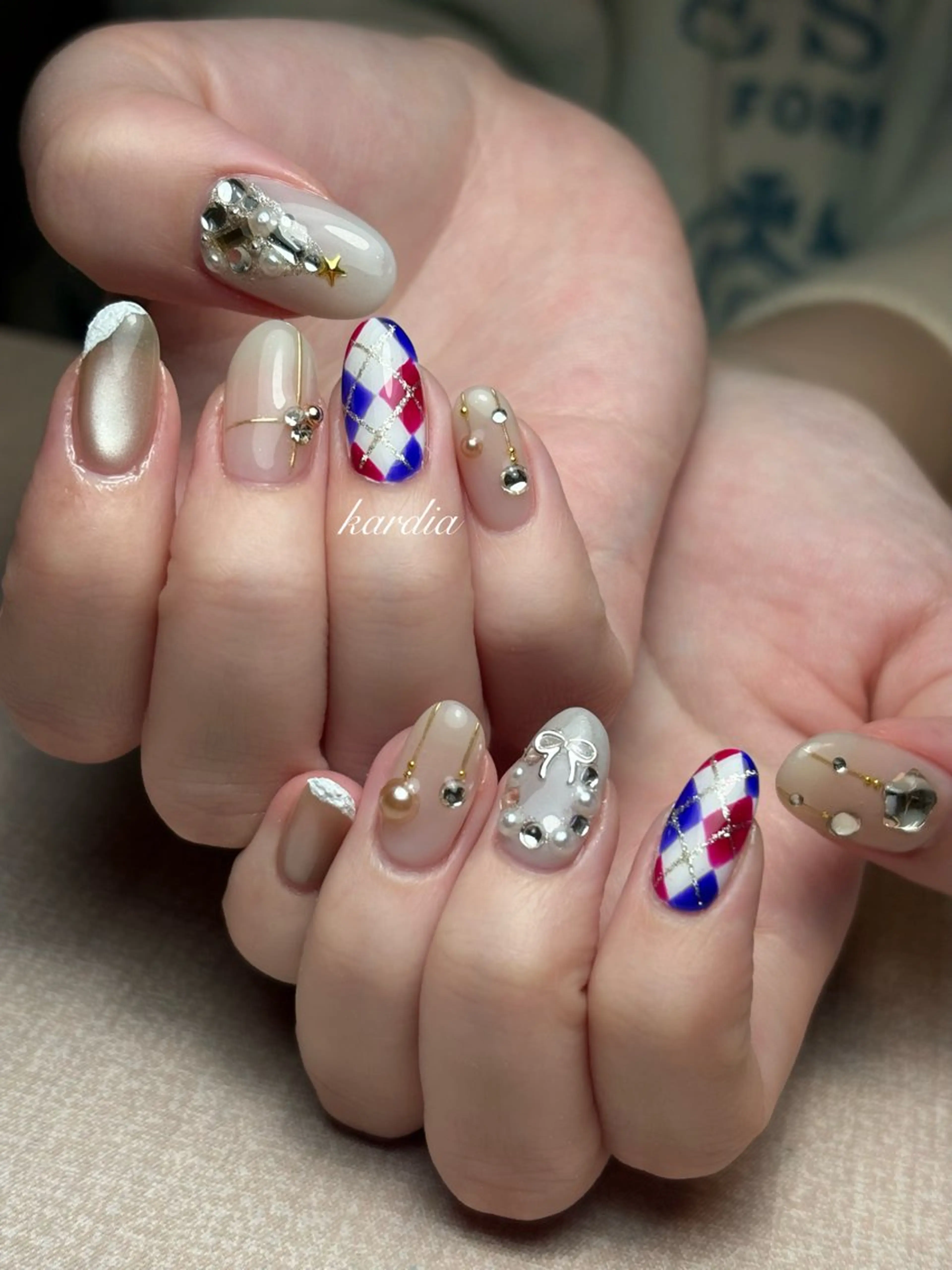 ネイル καρδιά -ｶﾙﾃﾞｨｱ-のネイルデザイン