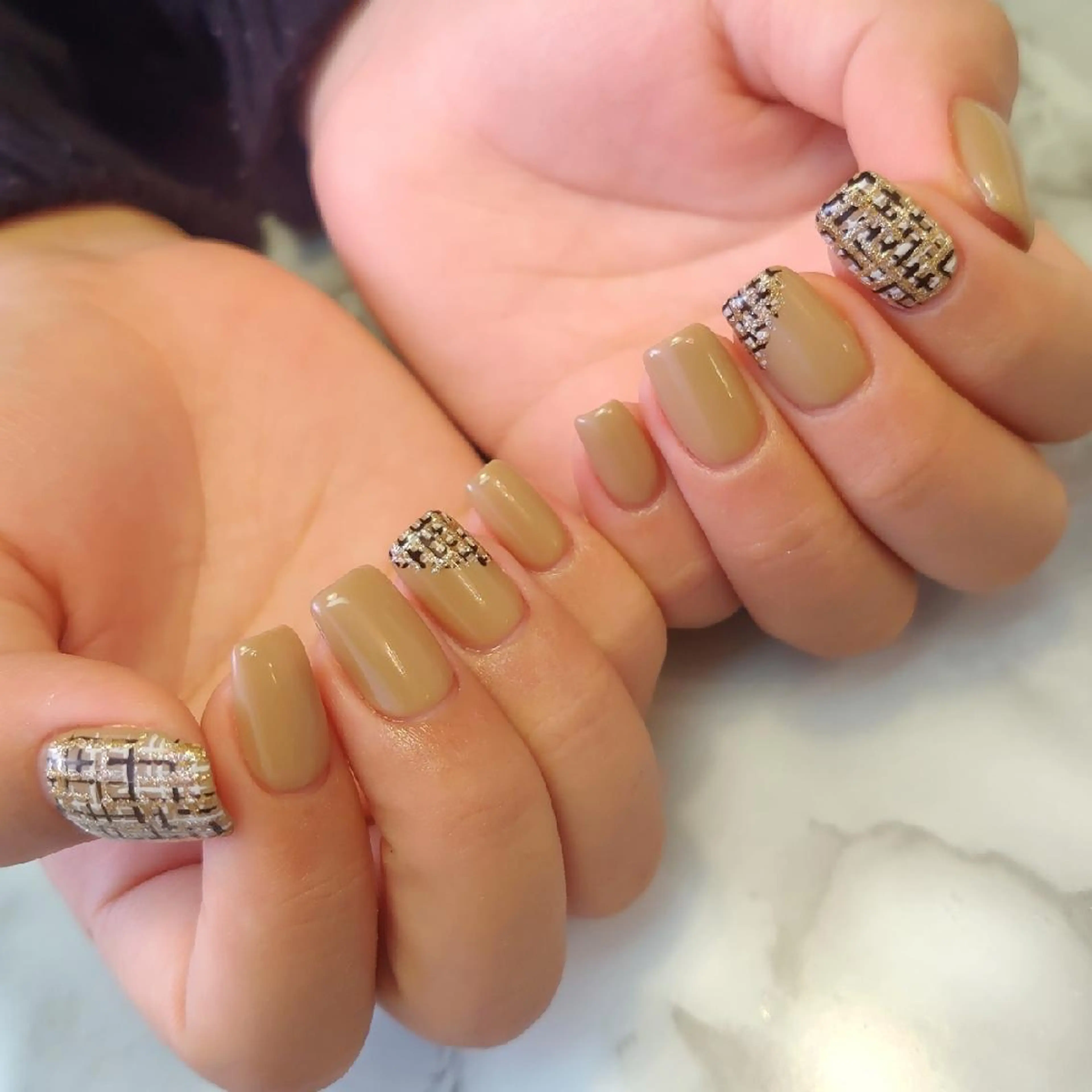 ネイル ツイードネイル ジェヌインネイル 河内のネイルデザイン