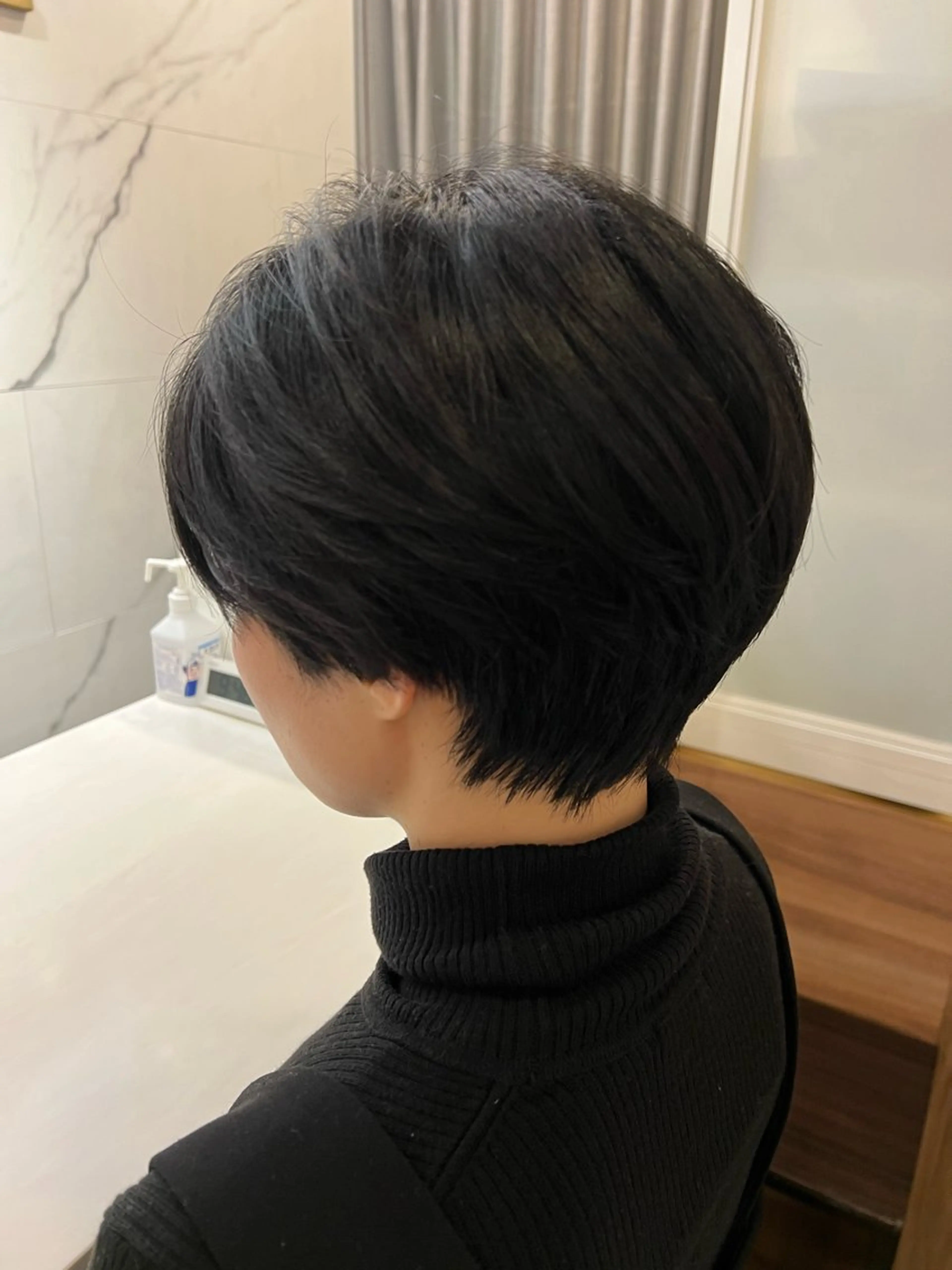 ショート 村中 逸紀のヘアスタイル