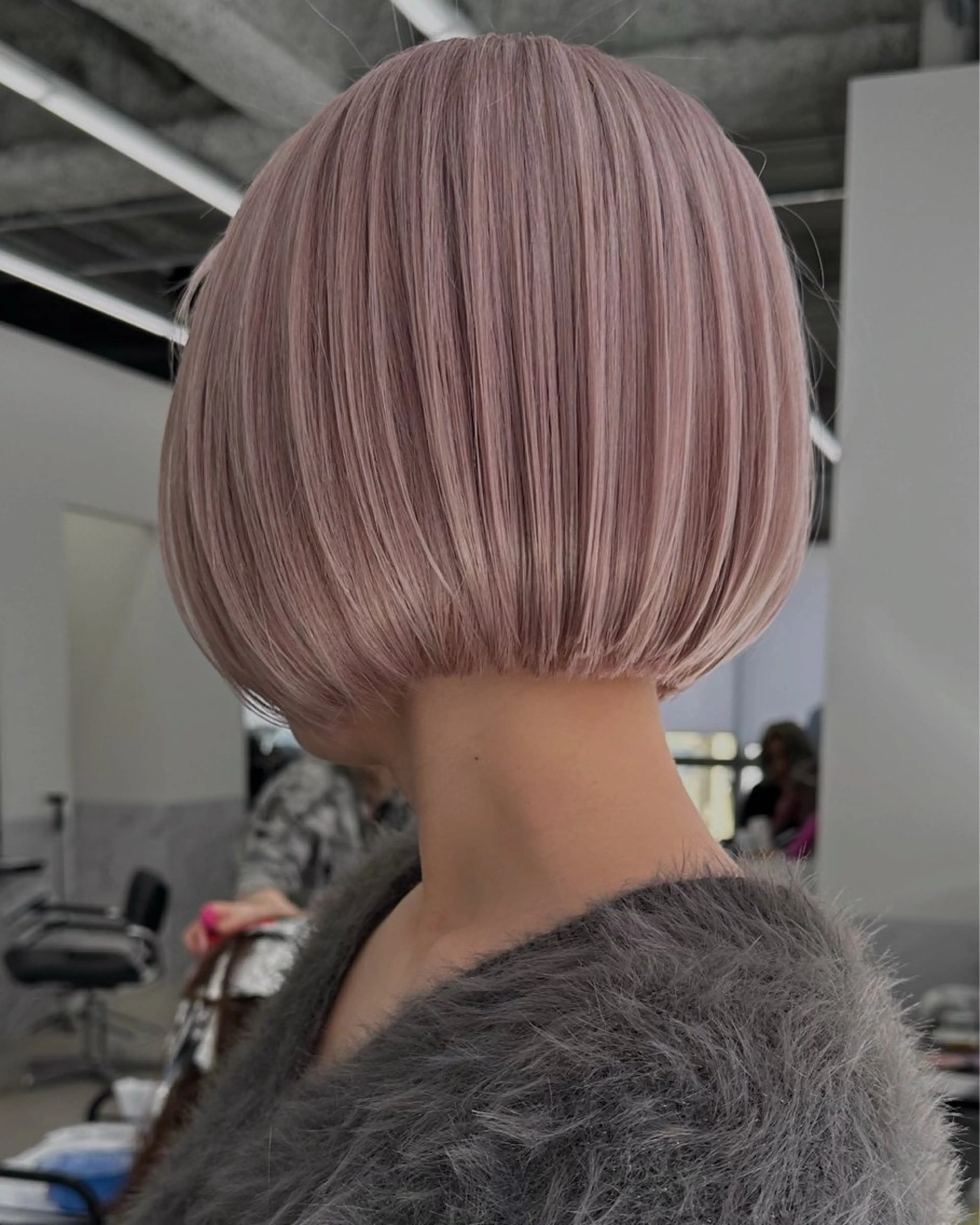 ミディアム カラー ブリーチ デザインカラー ハイトーンカラー ボブ Kazuki/名古屋 ブリーチ/髪質改善のヘアスタイル