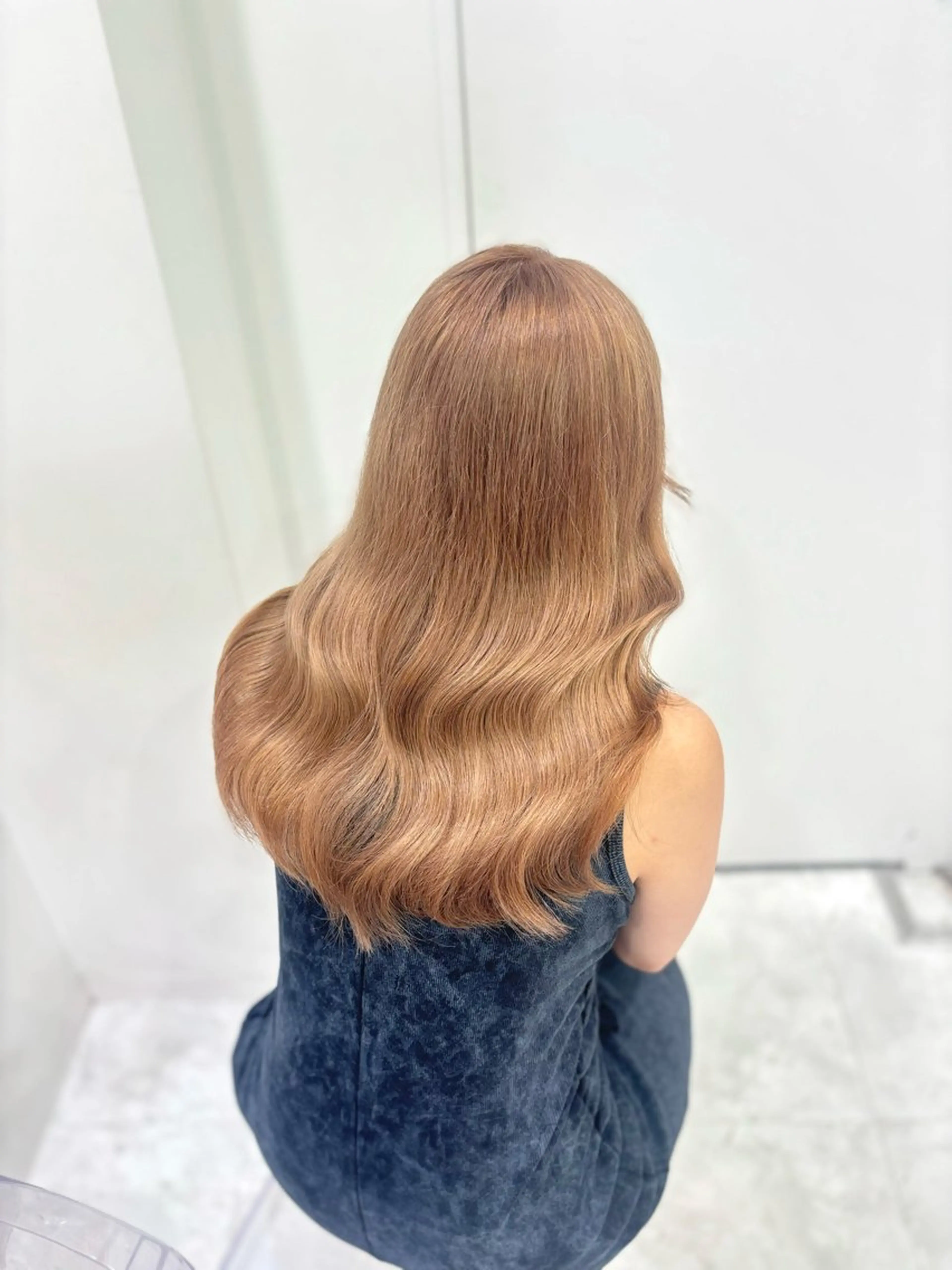 ロング カラー ヘアカラー ダメージレスハイ トーン💖kanonのヘアスタイル