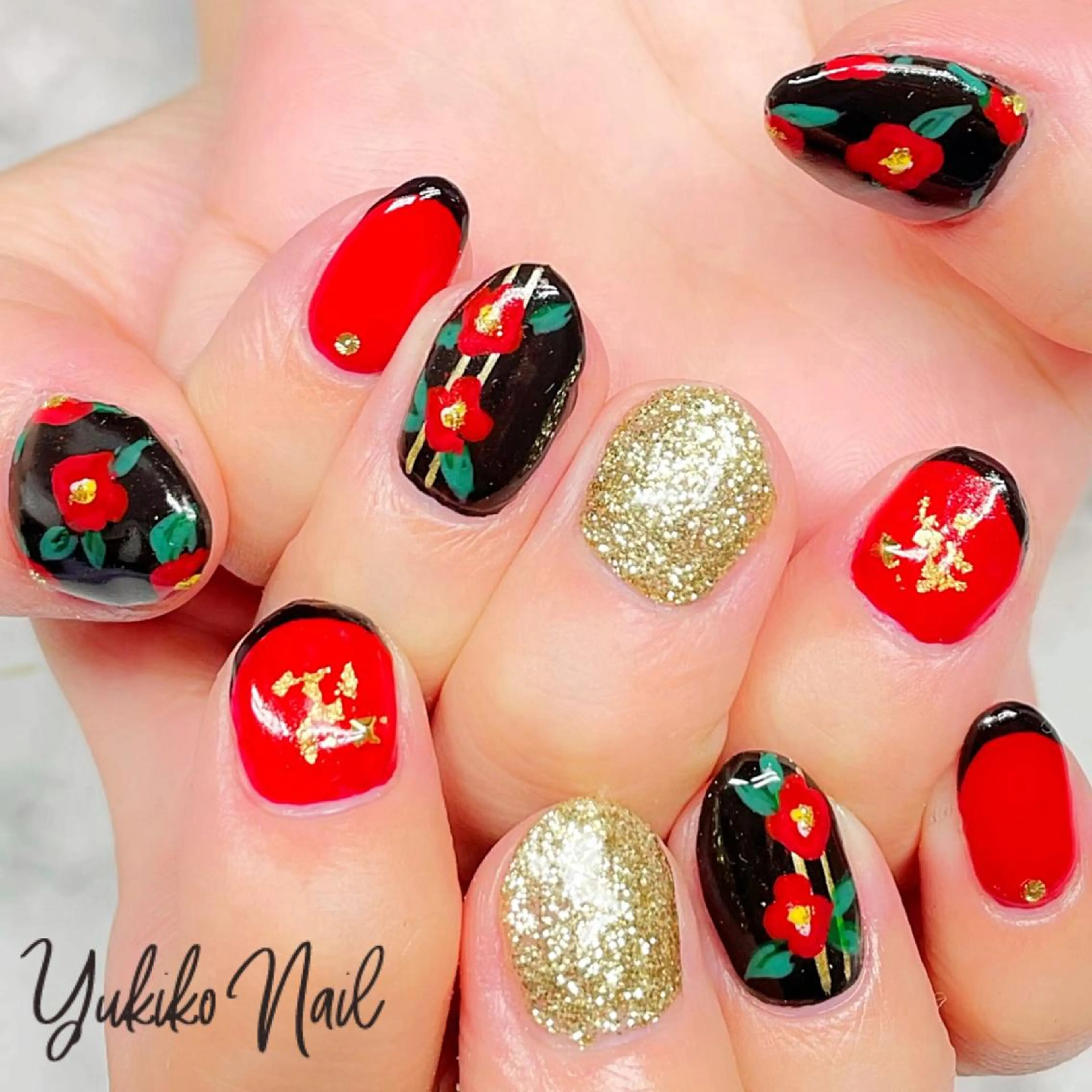ネイル 成人式 フラワーネイル 持ち込み 赤色 ハンドネイル ユキコ ネイルのネイルデザイン