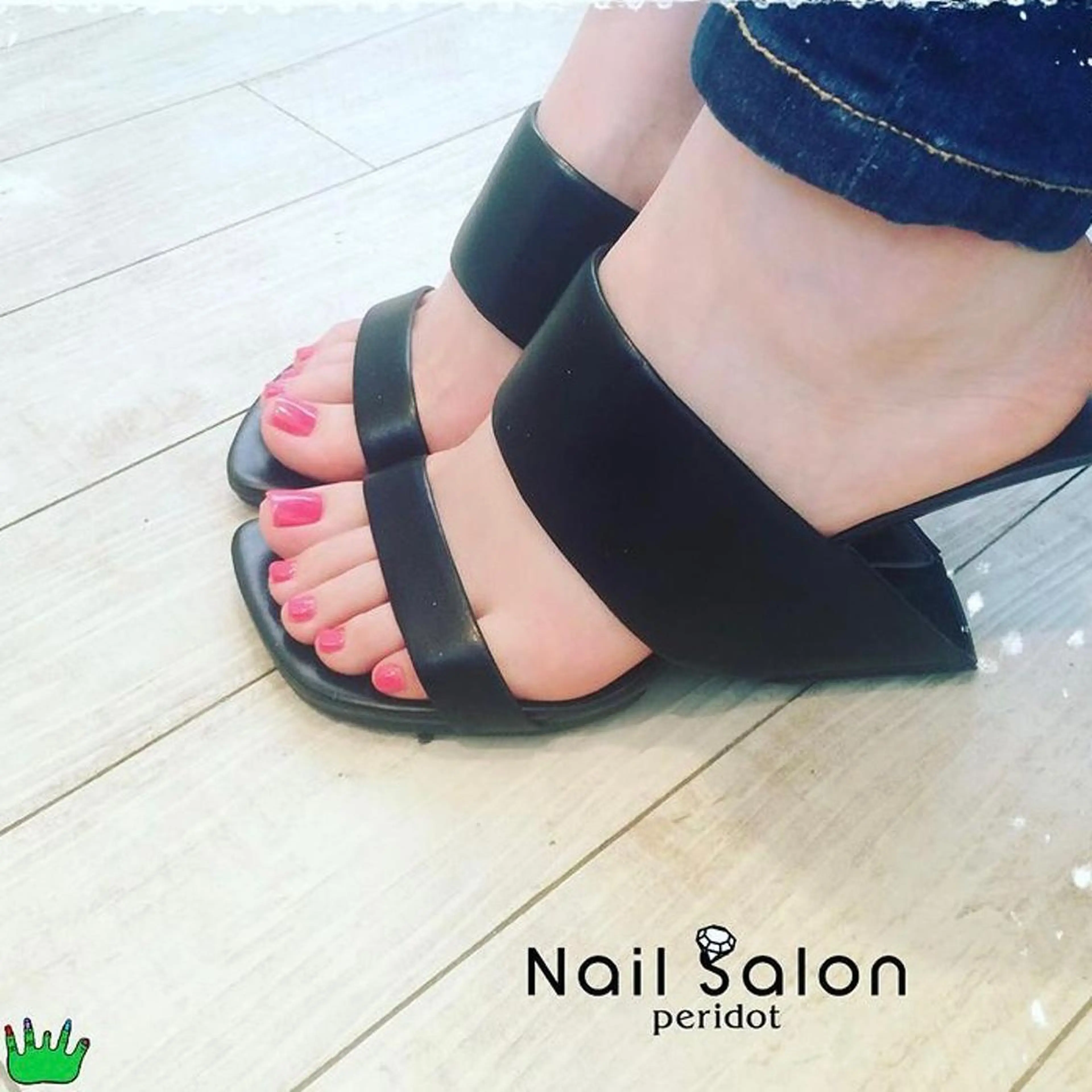 ネイル ペリドット えみのネイルデザイン