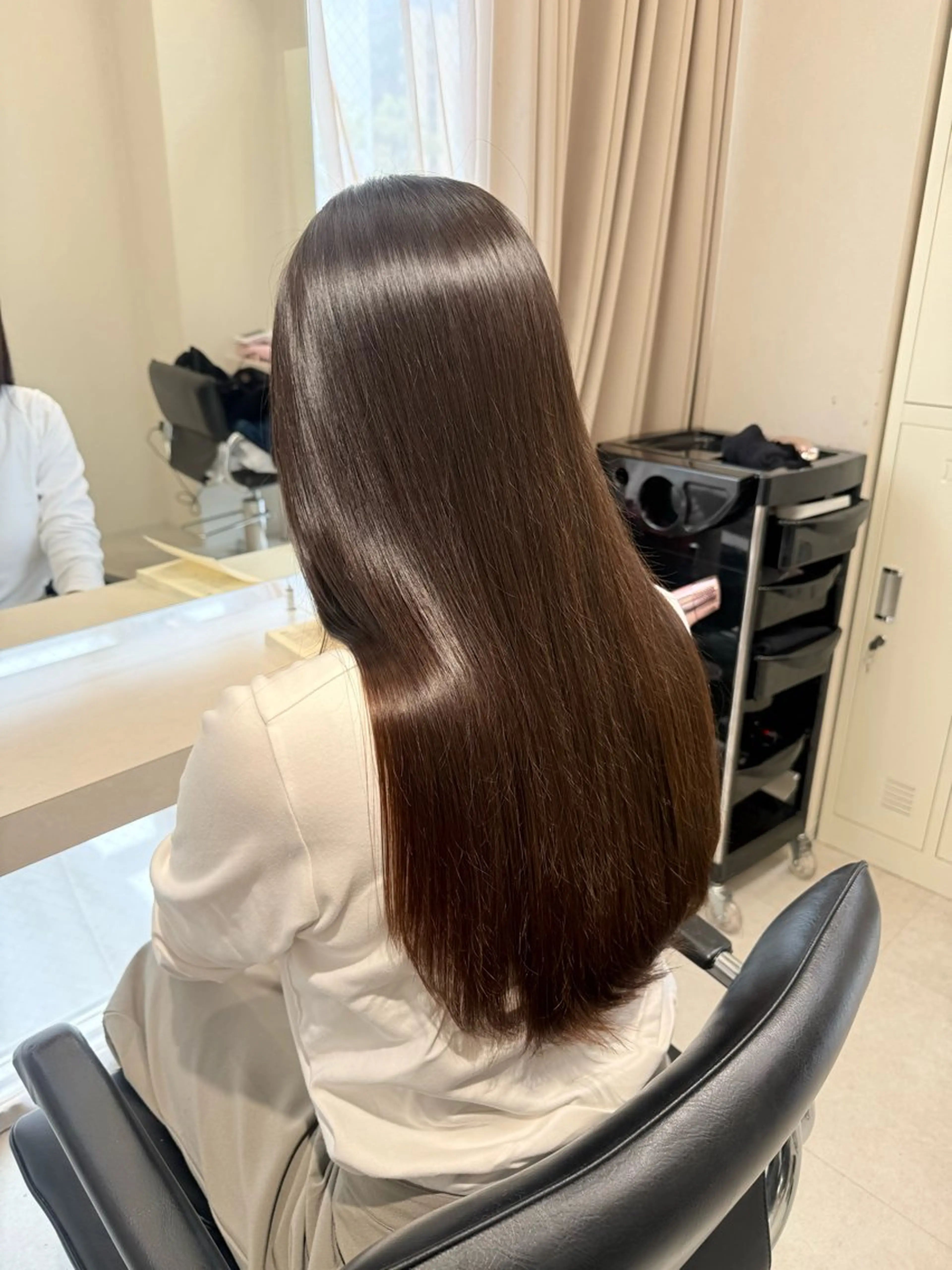 カラー パーマ カット 縮毛矯正 トリートメント haru 髪質改善サロンのヘアスタイル