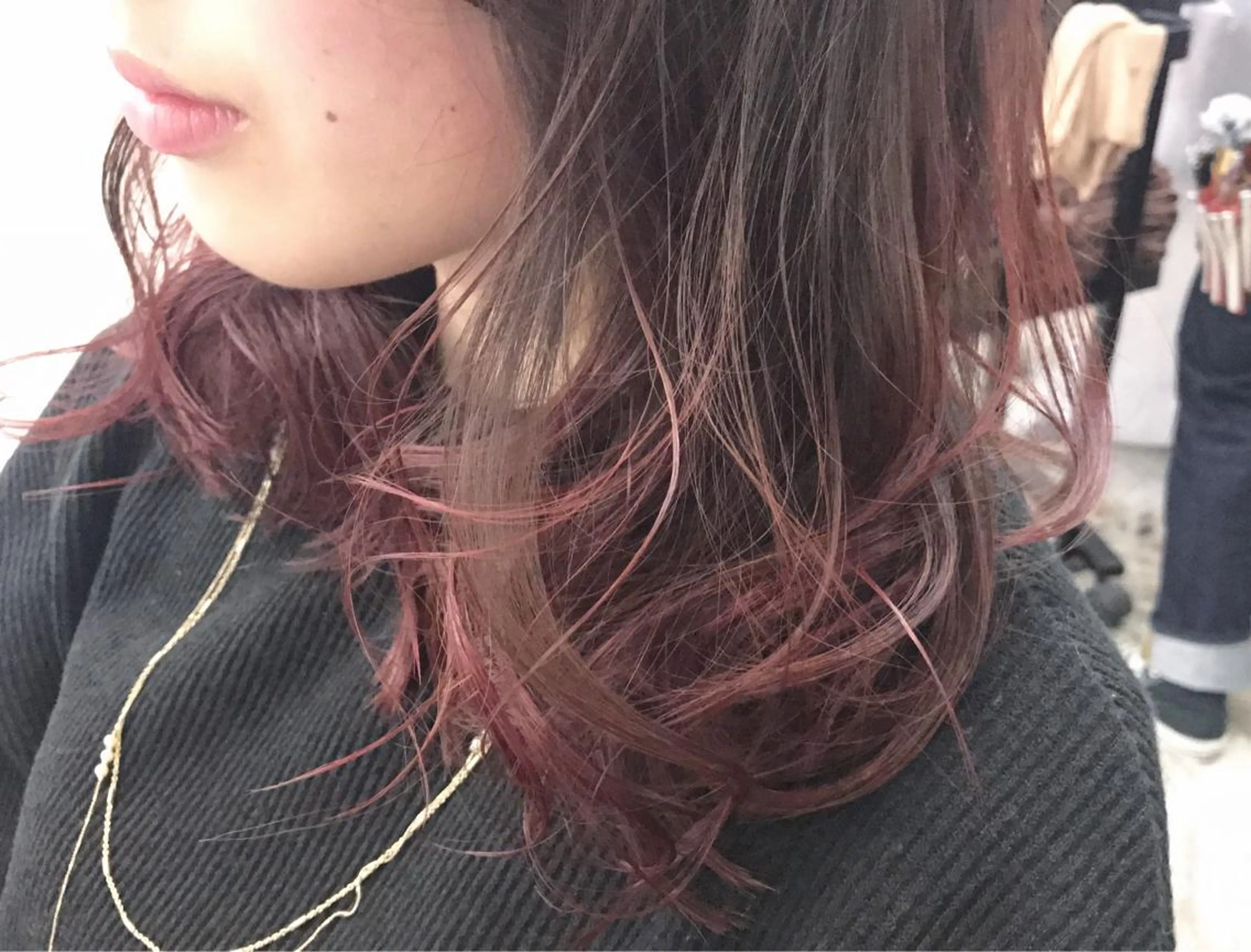 セミロング カラー ボルドーカラー 透明感カラー× レイヤーカット✨高梨のヘアスタイル