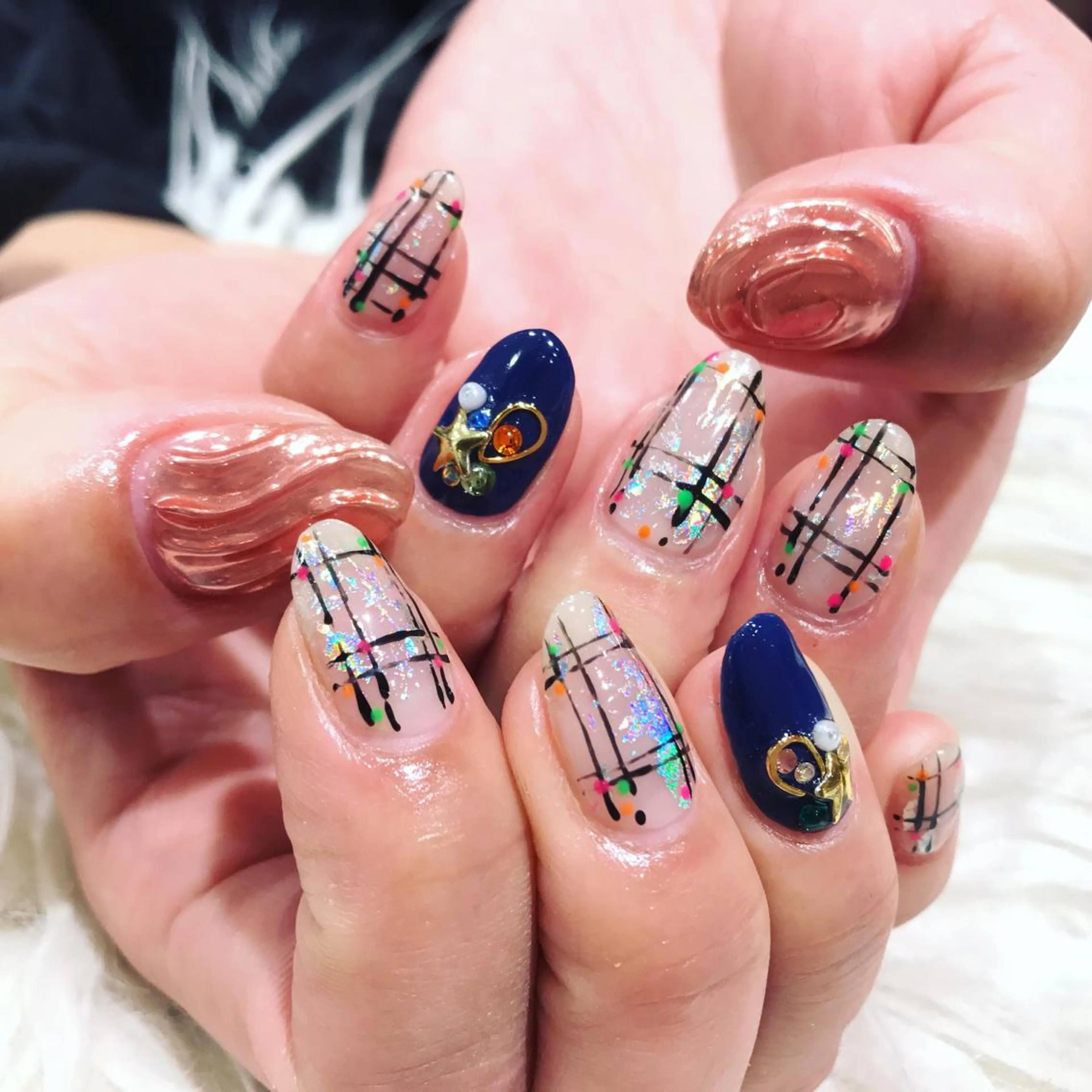 ネイル ドット ハンドネイル EARTH nanaのネイルデザイン